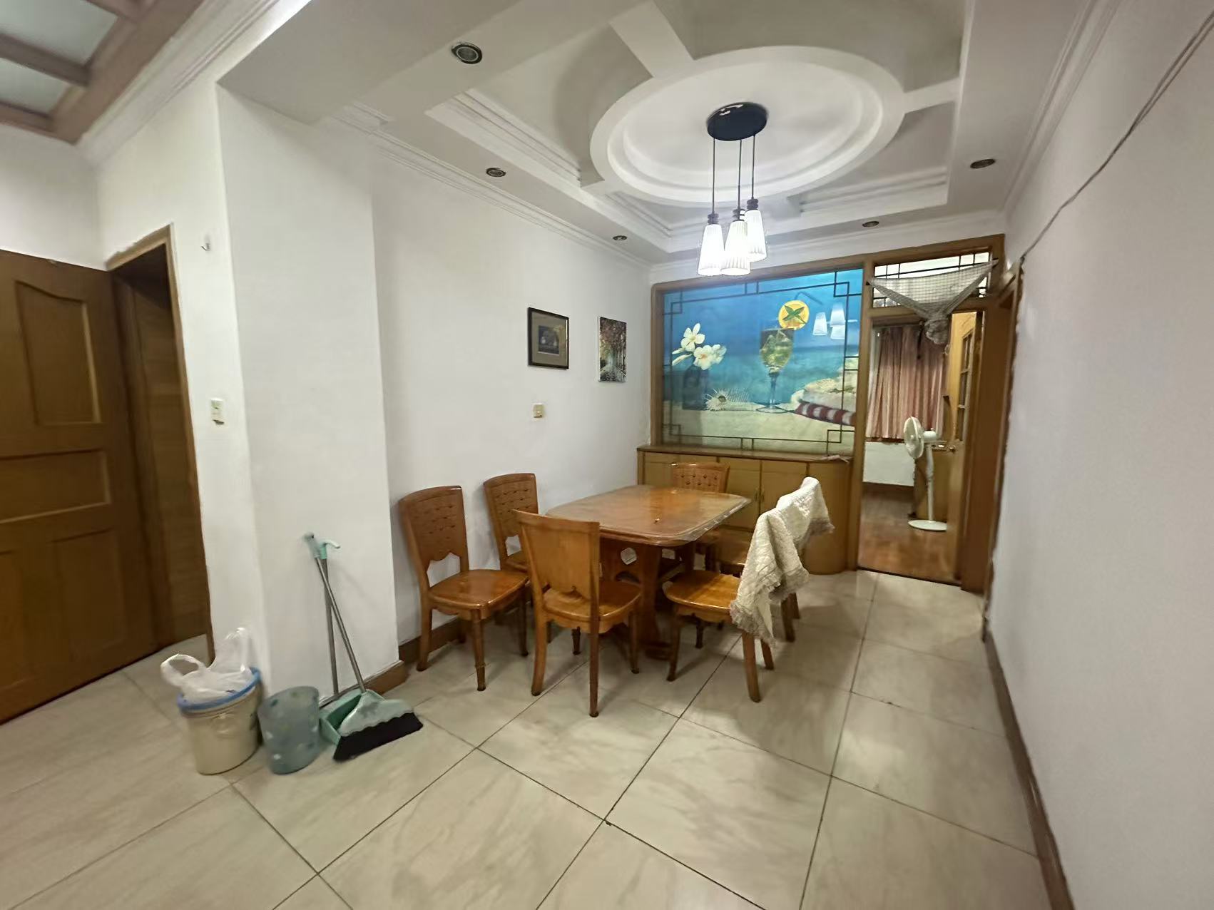 七一路散盘  3室2厅1卫    1300.0元/月 七一路散盘  3室2厅1卫    1300.0元/月室内图