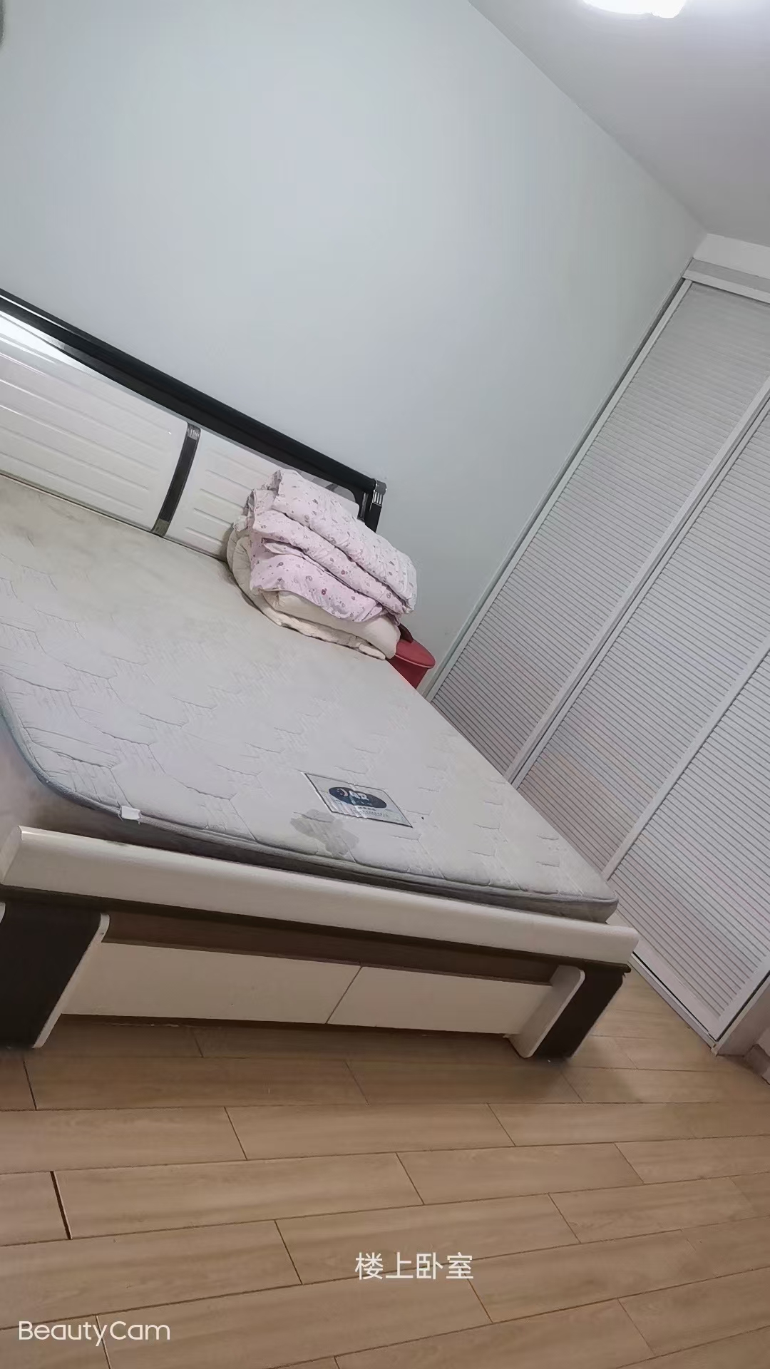 湘中园  4室2厅2卫    1380.0元/月 湘中园  4室2厅2卫    1380.0元/月室内图