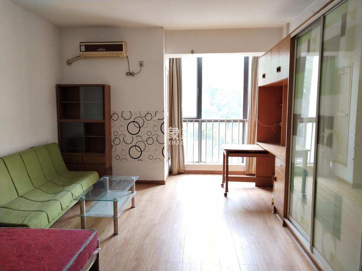 阳光100二期 1室1厅1卫 1100.0元/月 阳光100二期 1室1厅1卫 1100.0元/月室内图