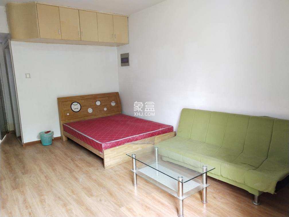 阳光100二期 1室1厅1卫 1100.0元/月 阳光100二期 1室1厅1卫 1100.0元/月室内图