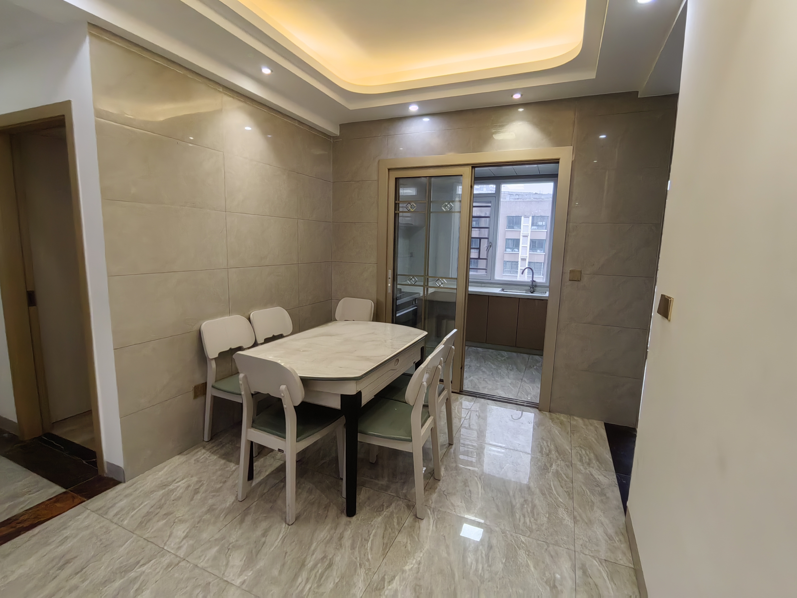 冠都现代城(冠都幸福彼岸) 1室0厅0卫 2900.0元/月 冠都现代城(冠都幸福彼岸) 1室0厅0卫 2900.0元/月室内图