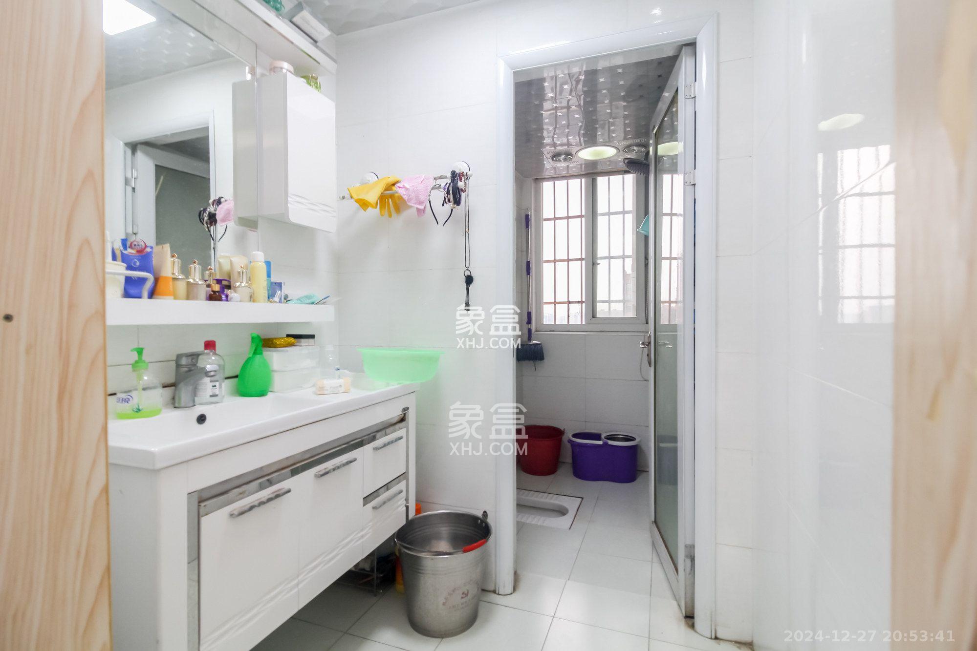 圆梦完美生活 3室2厅2卫 5000.0元/月 圆梦完美生活 3室2厅2卫 5000.0元/月室内图