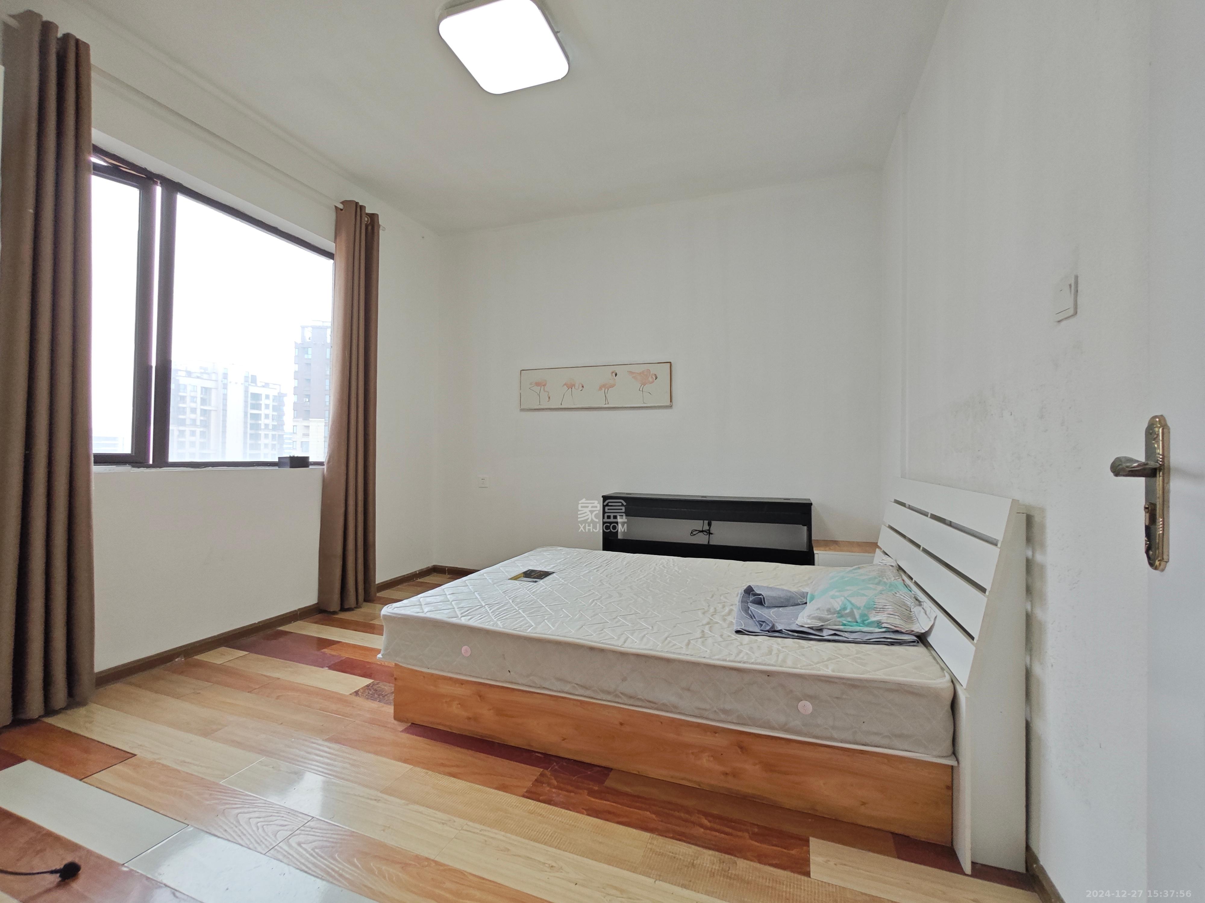 保利西海岸A区  2室2厅1卫   2500.00元/月室内图