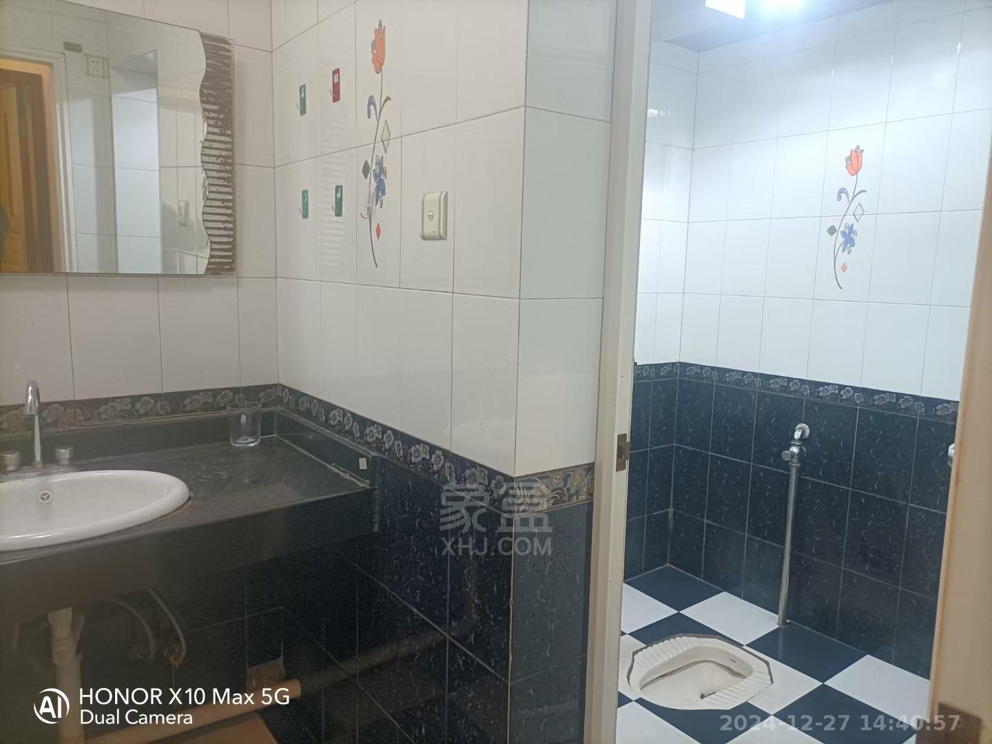 银丰大厦 4室2厅2卫 1700.0元/月 银丰大厦 4室2厅2卫 1700.0元/月室内图