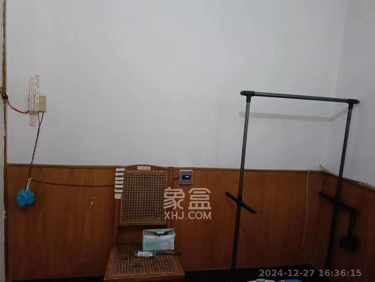 向韶村  1室1厅1卫   600.00元/月室内图
