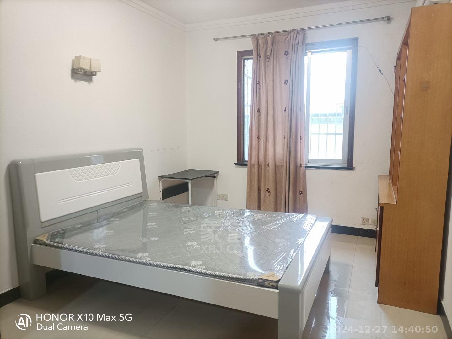 银丰大厦 4室2厅2卫 1700.0元/月 银丰大厦 4室2厅2卫 1700.0元/月室内图