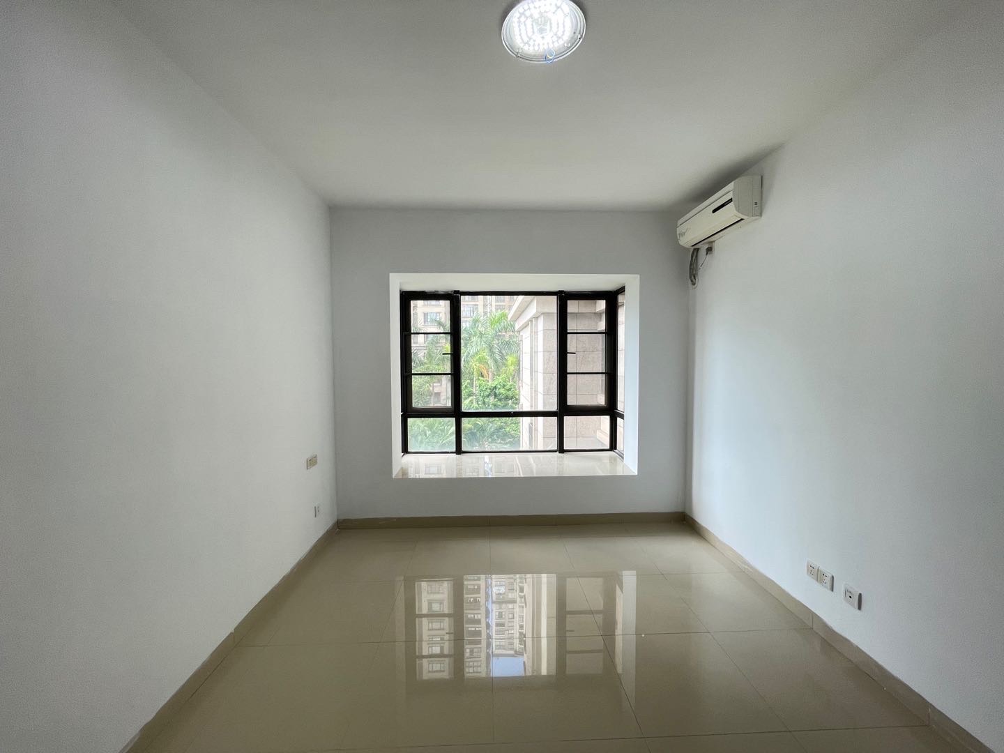 和风江岸 3室2厅2卫 3000.0元/月 和风江岸 3室2厅2卫 3000.0元/月室内图