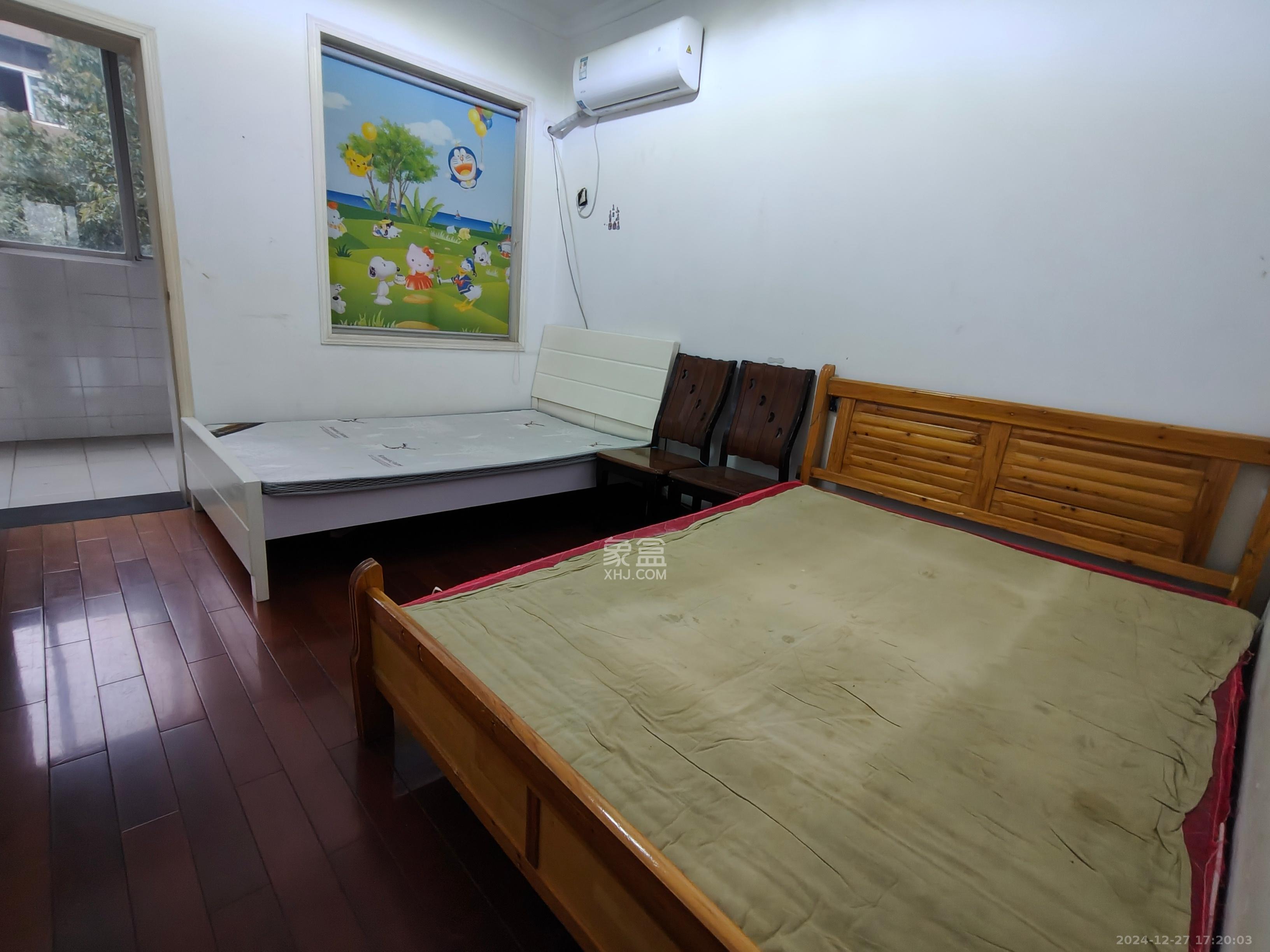 中建五局信和苑三区  3室2厅2卫   1700.00元/月