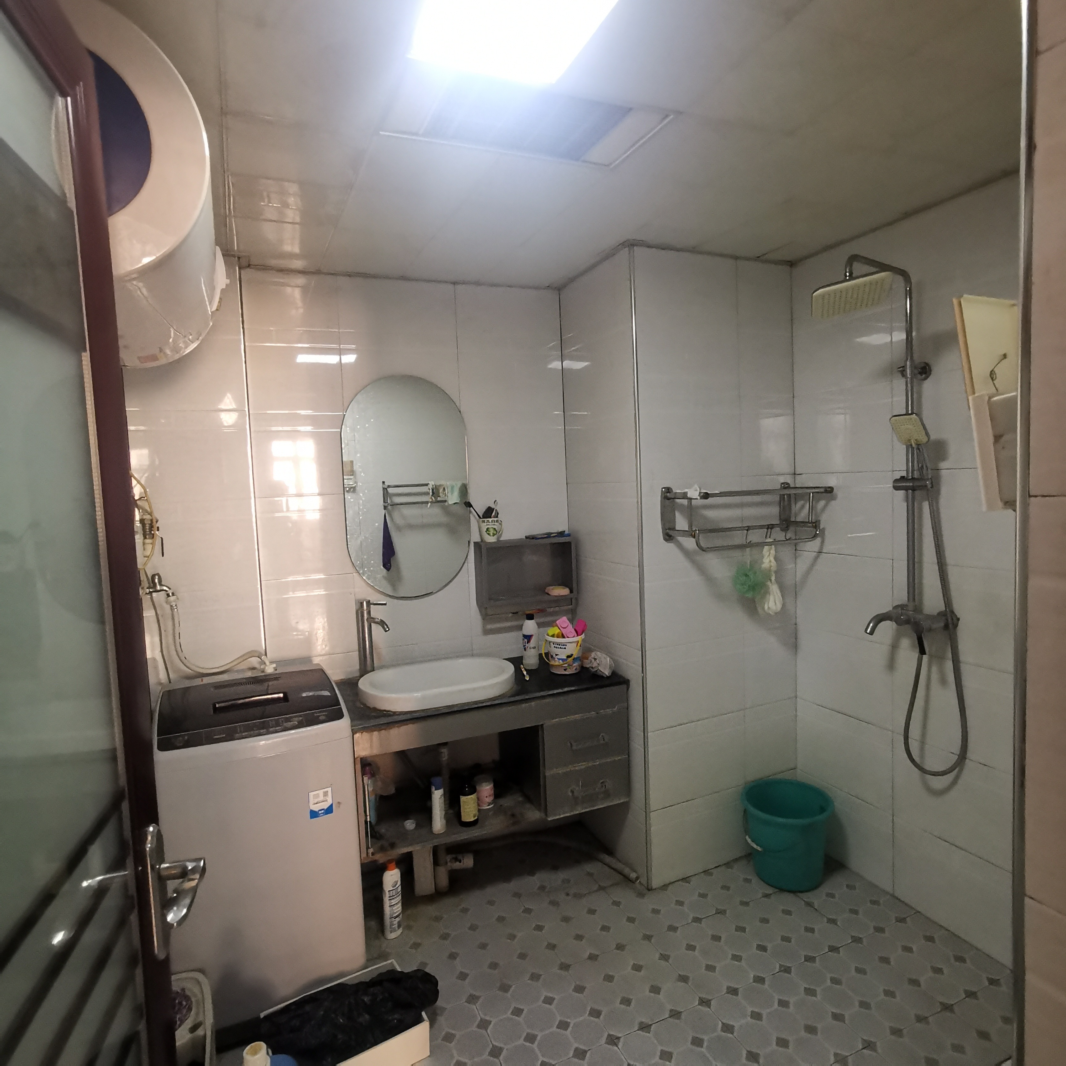 鸿都苑  4室1厅1卫    50.0万客厅