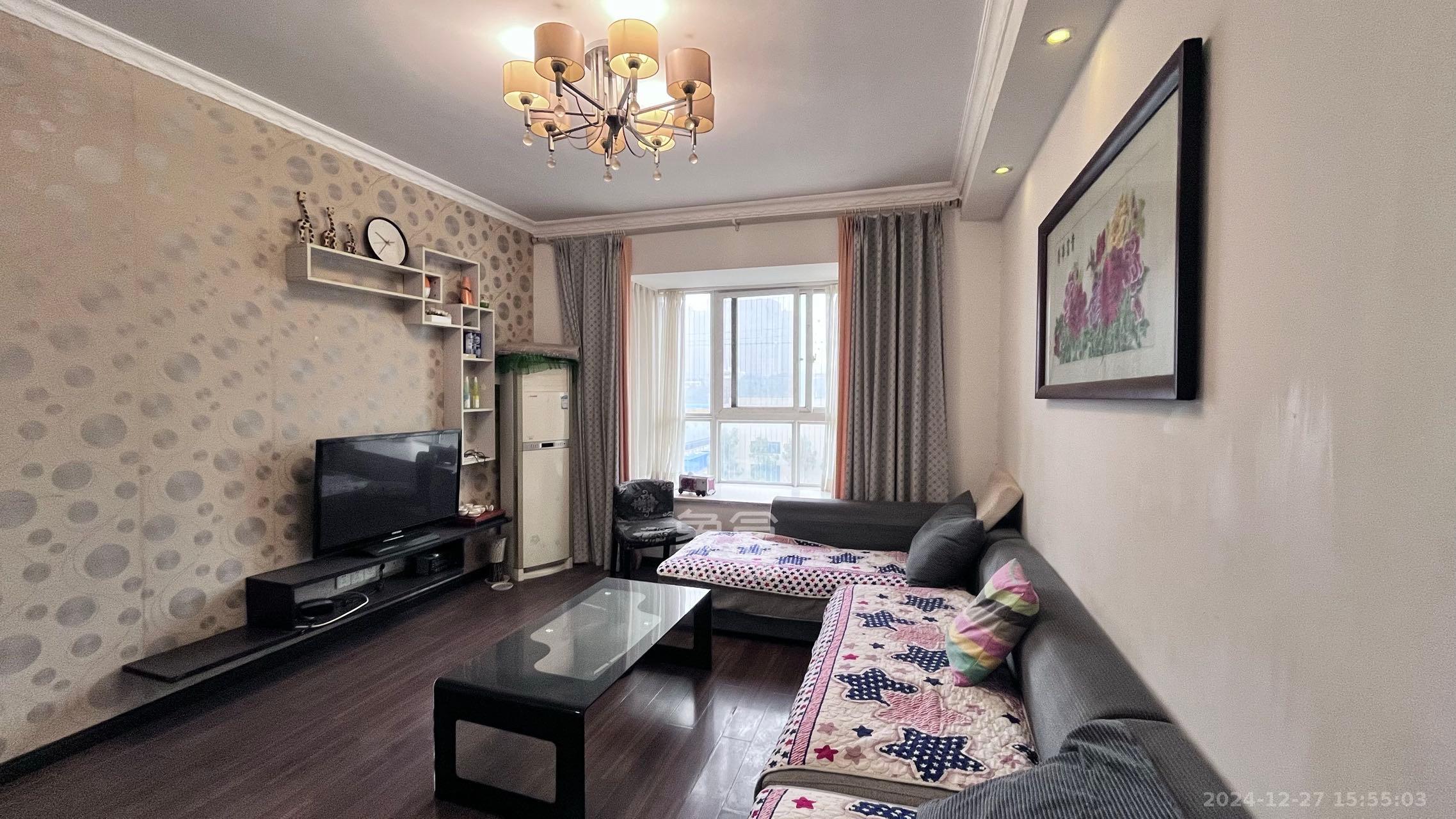 中房F联邦 3室2厅1卫 2500.0元/月 中房F联邦 3室2厅1卫 2500.0元/月室内图