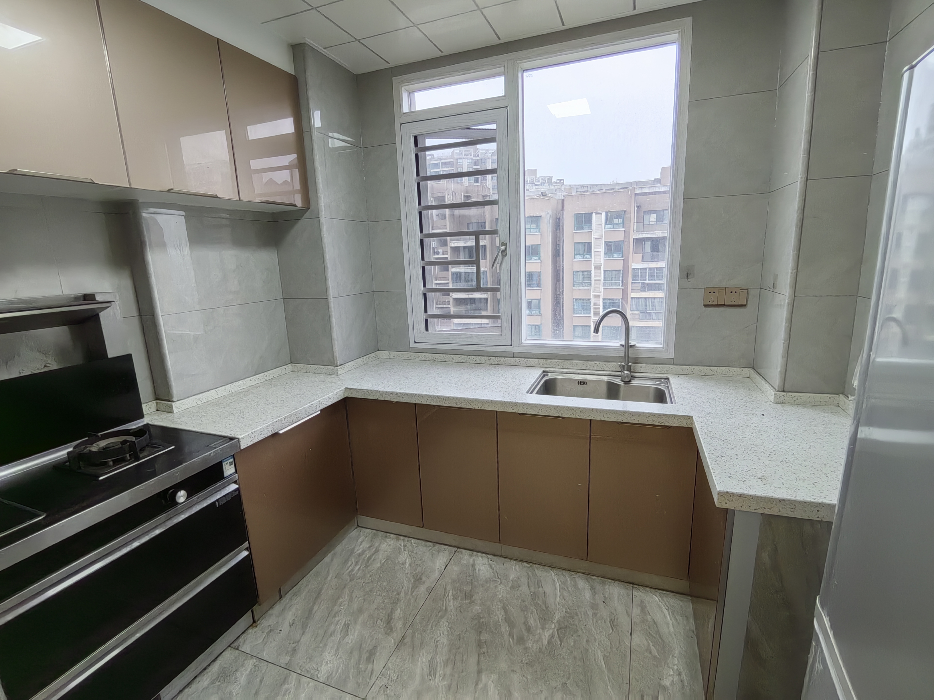 冠都现代城(冠都幸福彼岸) 1室0厅0卫 2900.0元/月 冠都现代城(冠都幸福彼岸) 1室0厅0卫 2900.0元/月室内图