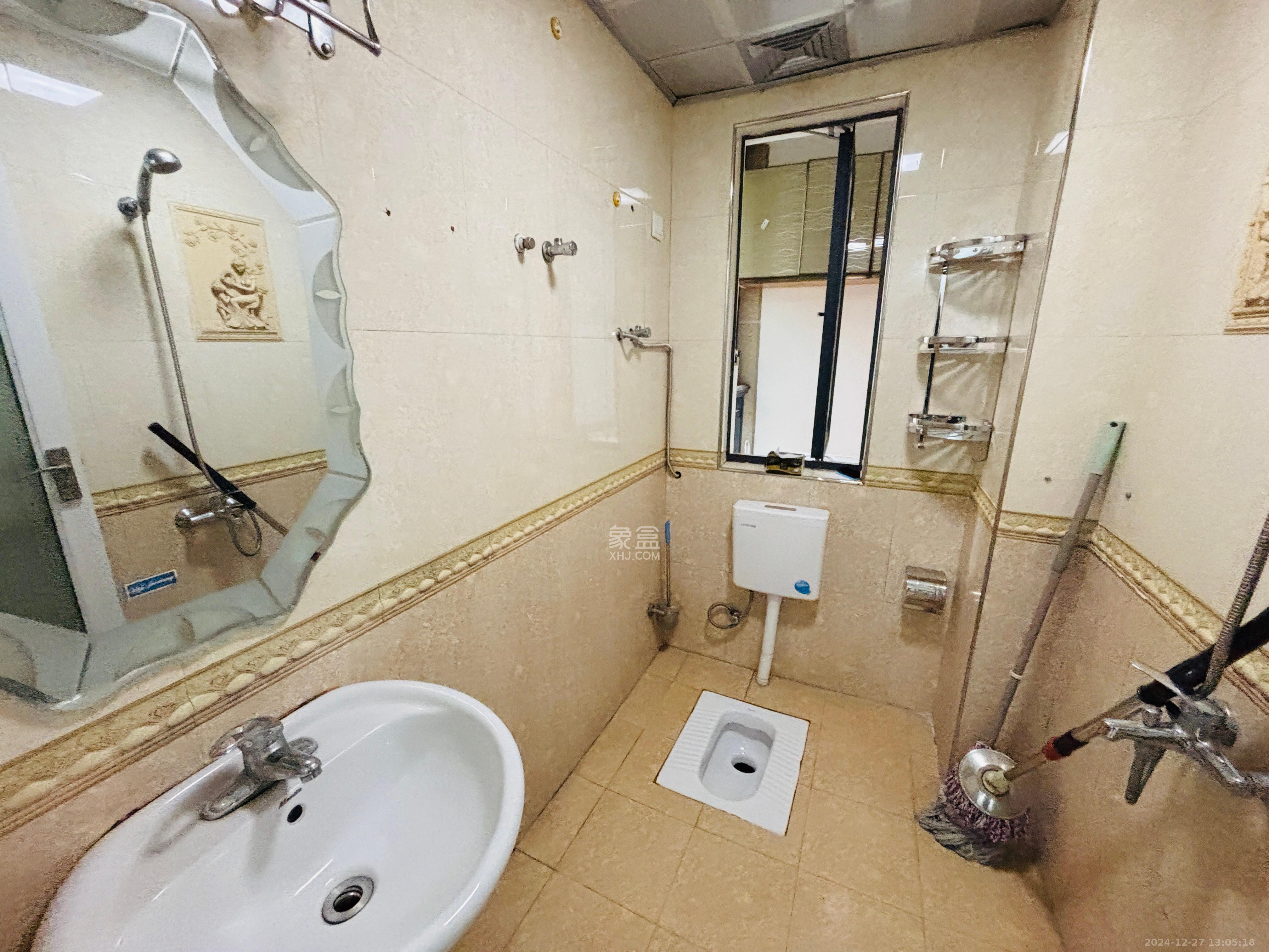 青园  2室2厅1卫   2500.00元/月室内图