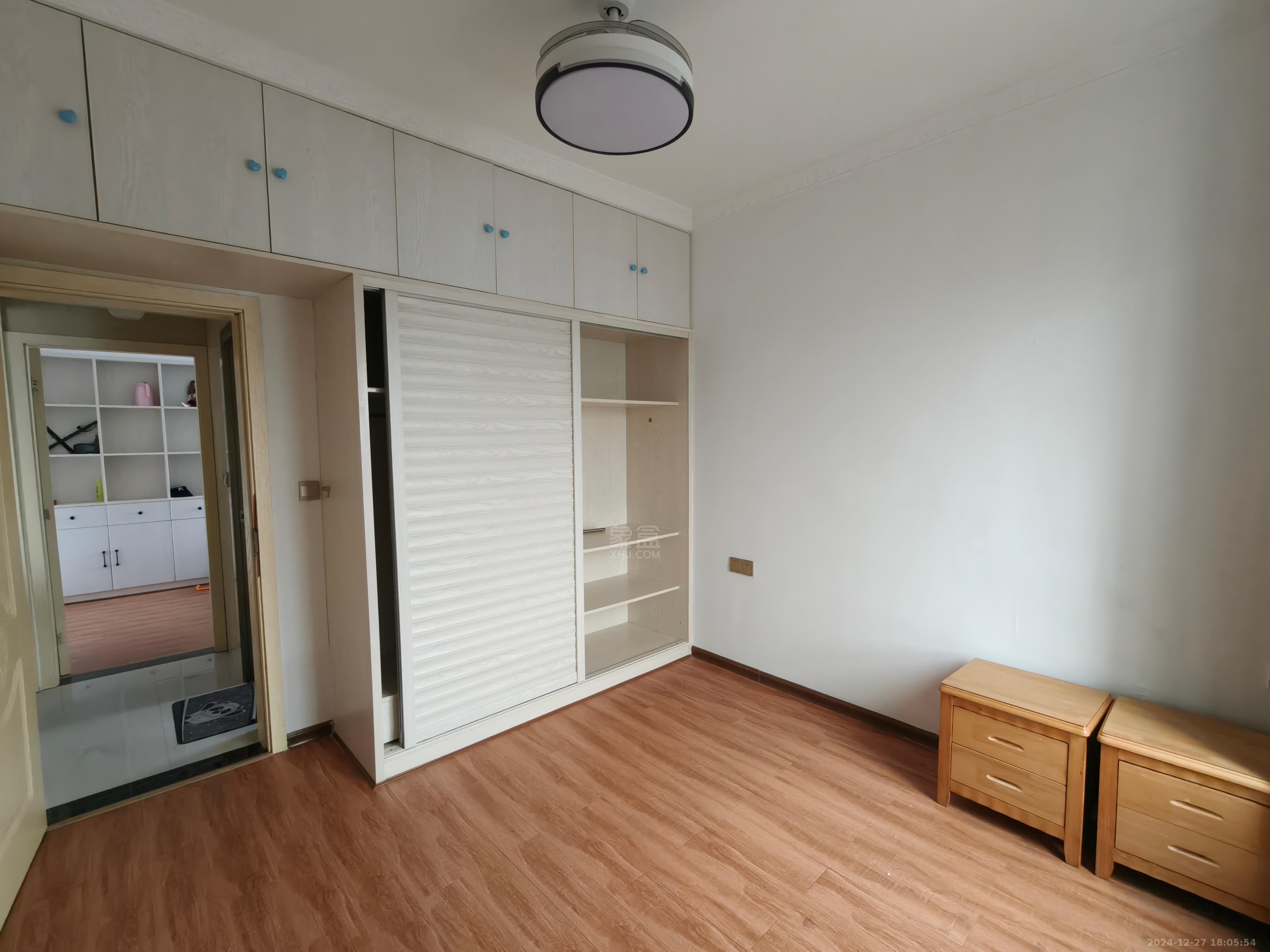 美的城二期 3室2厅2卫 2500.0元/月 美的城二期 3室2厅2卫 2500.0元/月室内图