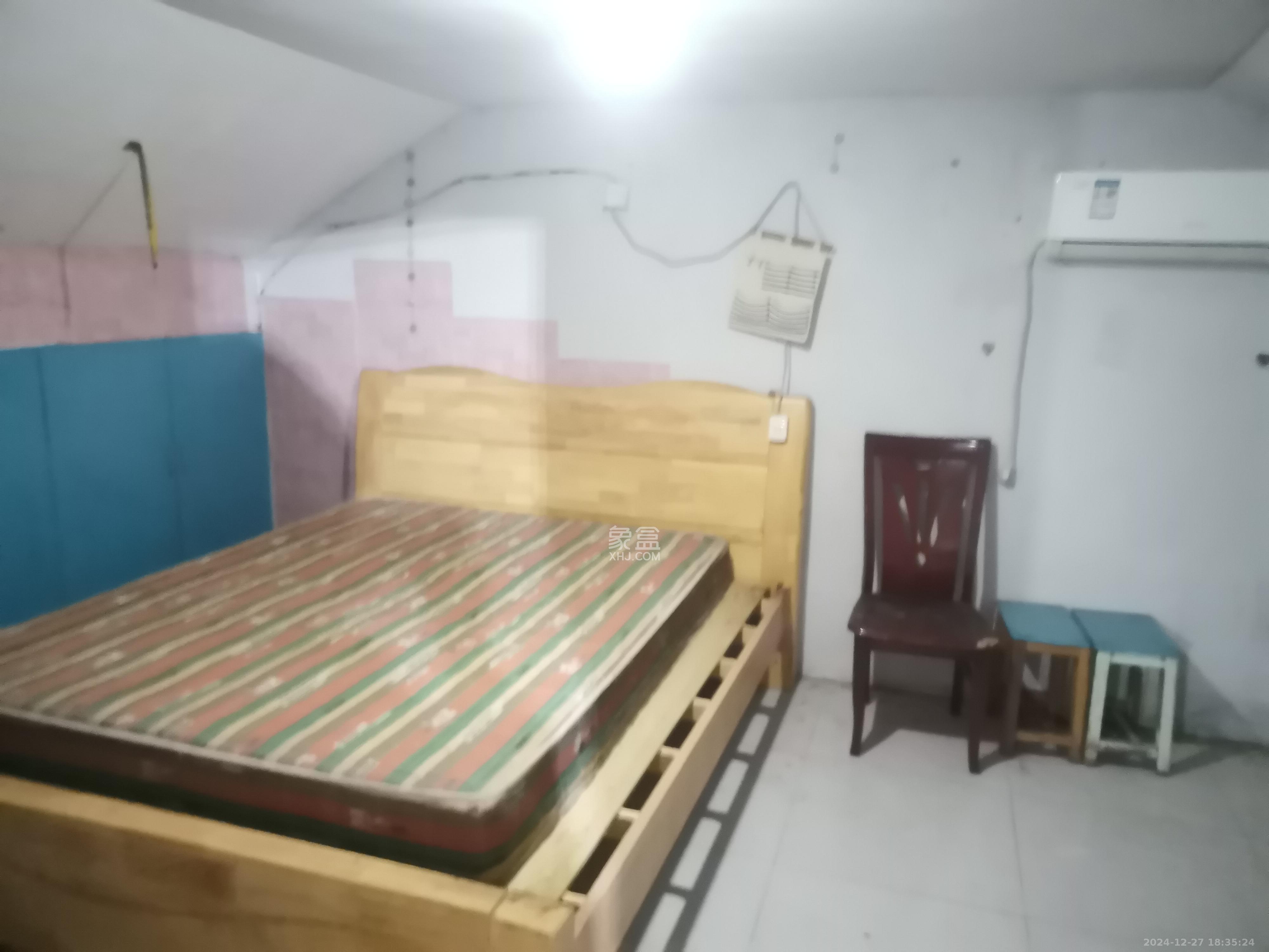 洞井一小区 1室0厅0卫 800.0元/月 洞井一小区 1室0厅0卫 800.0元/月室内图