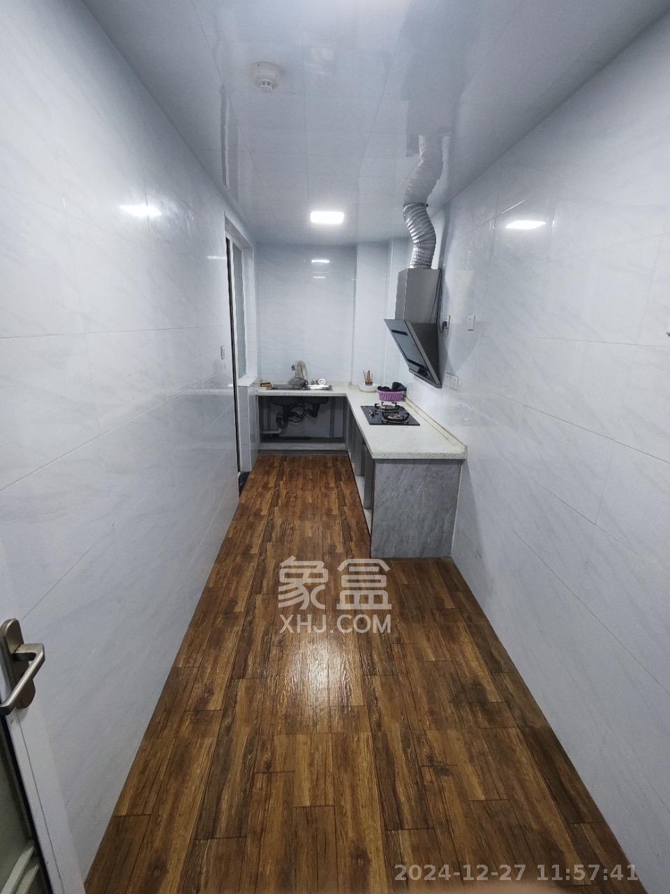 北辰三角洲E6区  3室2厅1卫    2800.0元/月室内图