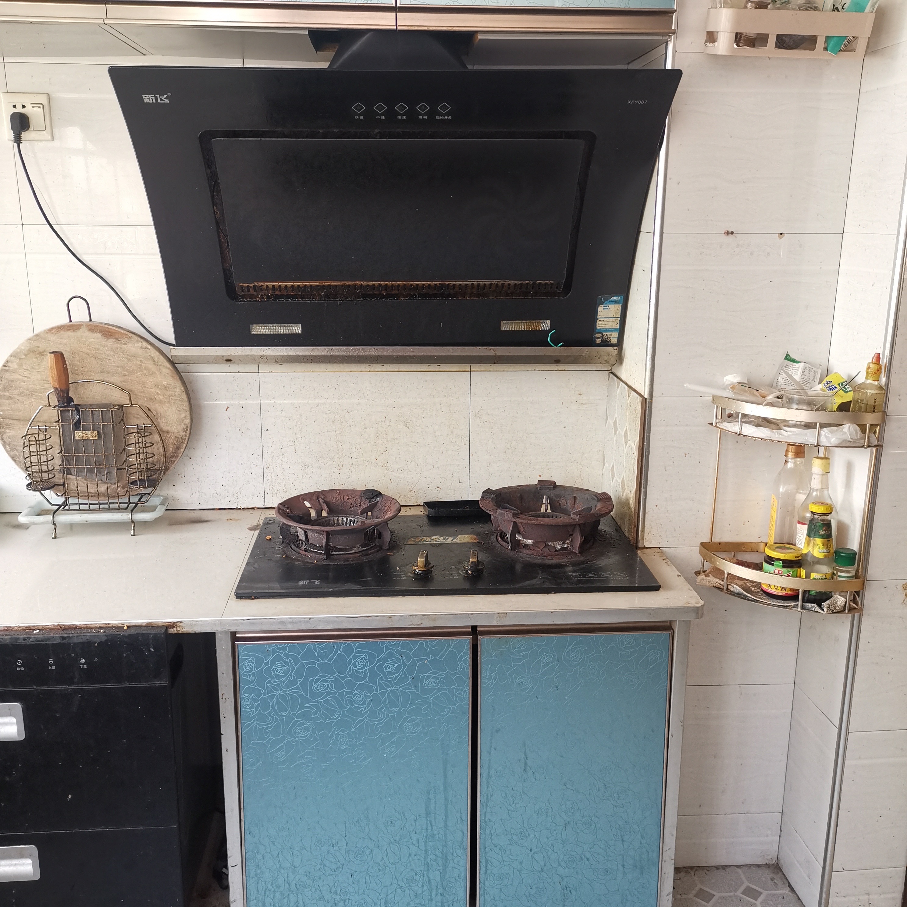 鸿都苑  4室1厅1卫    50.0万客厅