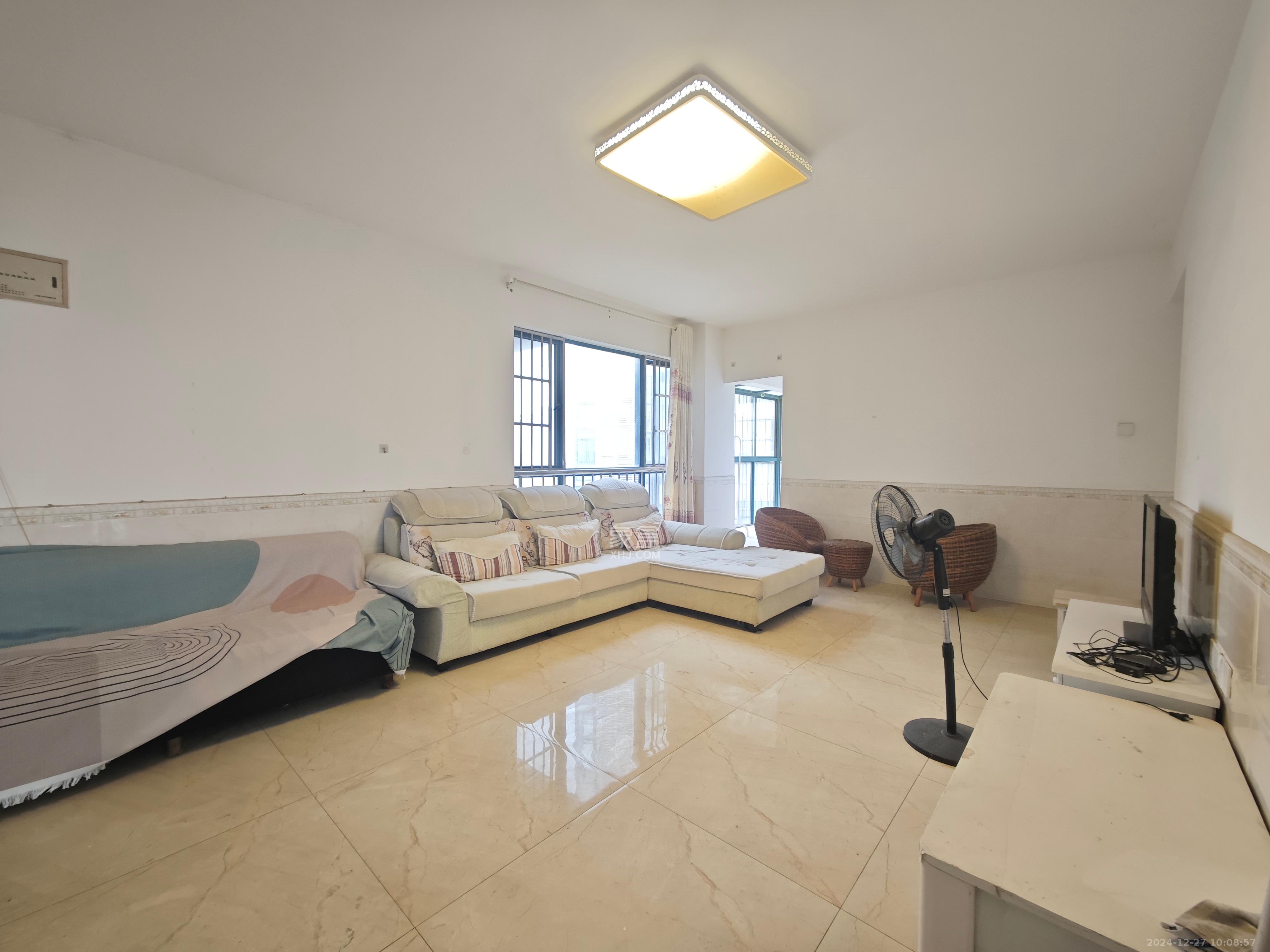 华天LOHO小镇 2室2厅1卫 1600.0元/月 华天LOHO小镇 2室2厅1卫 1600.0元/月室内图