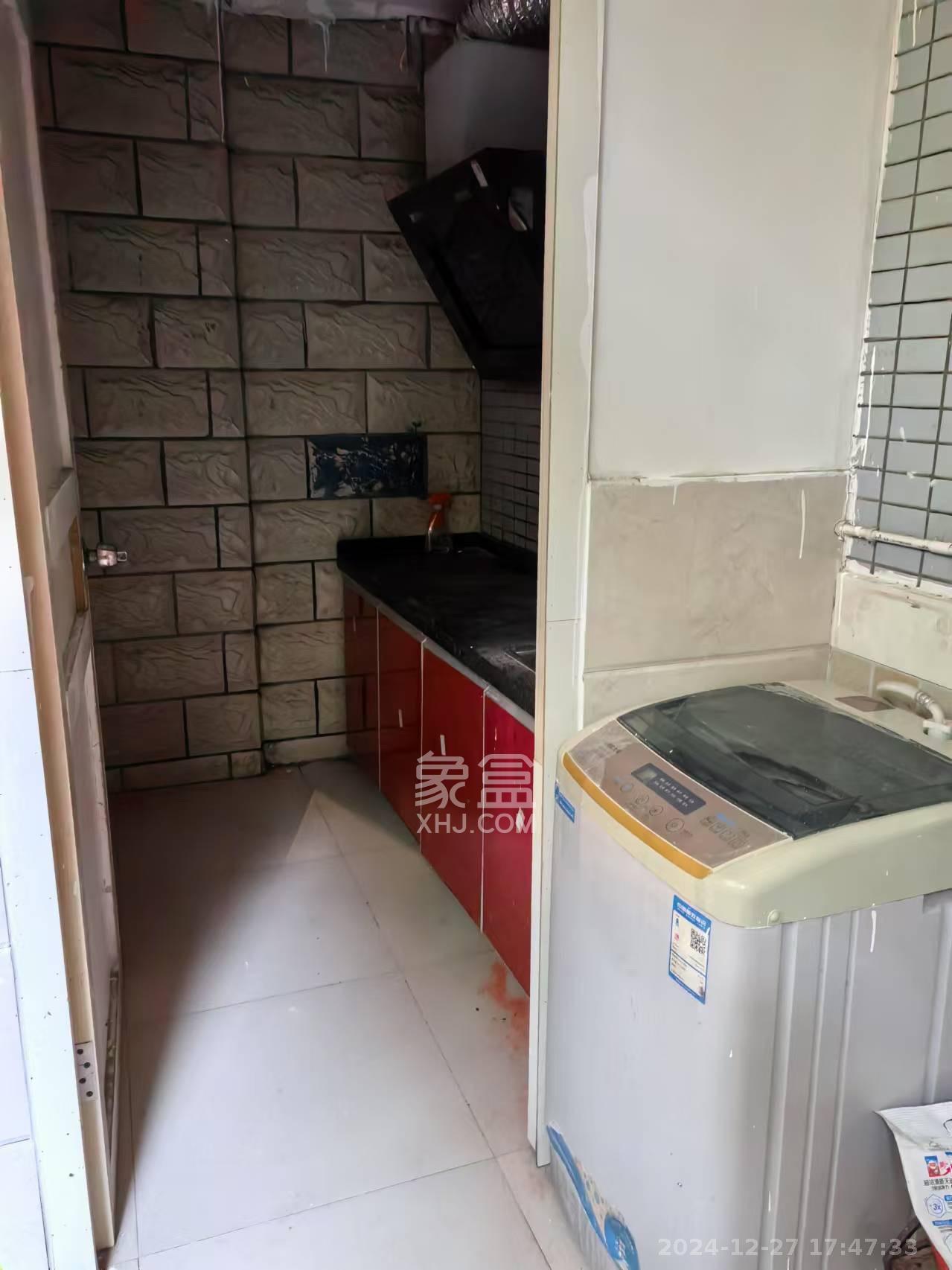 望兴家园  2室2厅1卫   2200.00元/月室内图