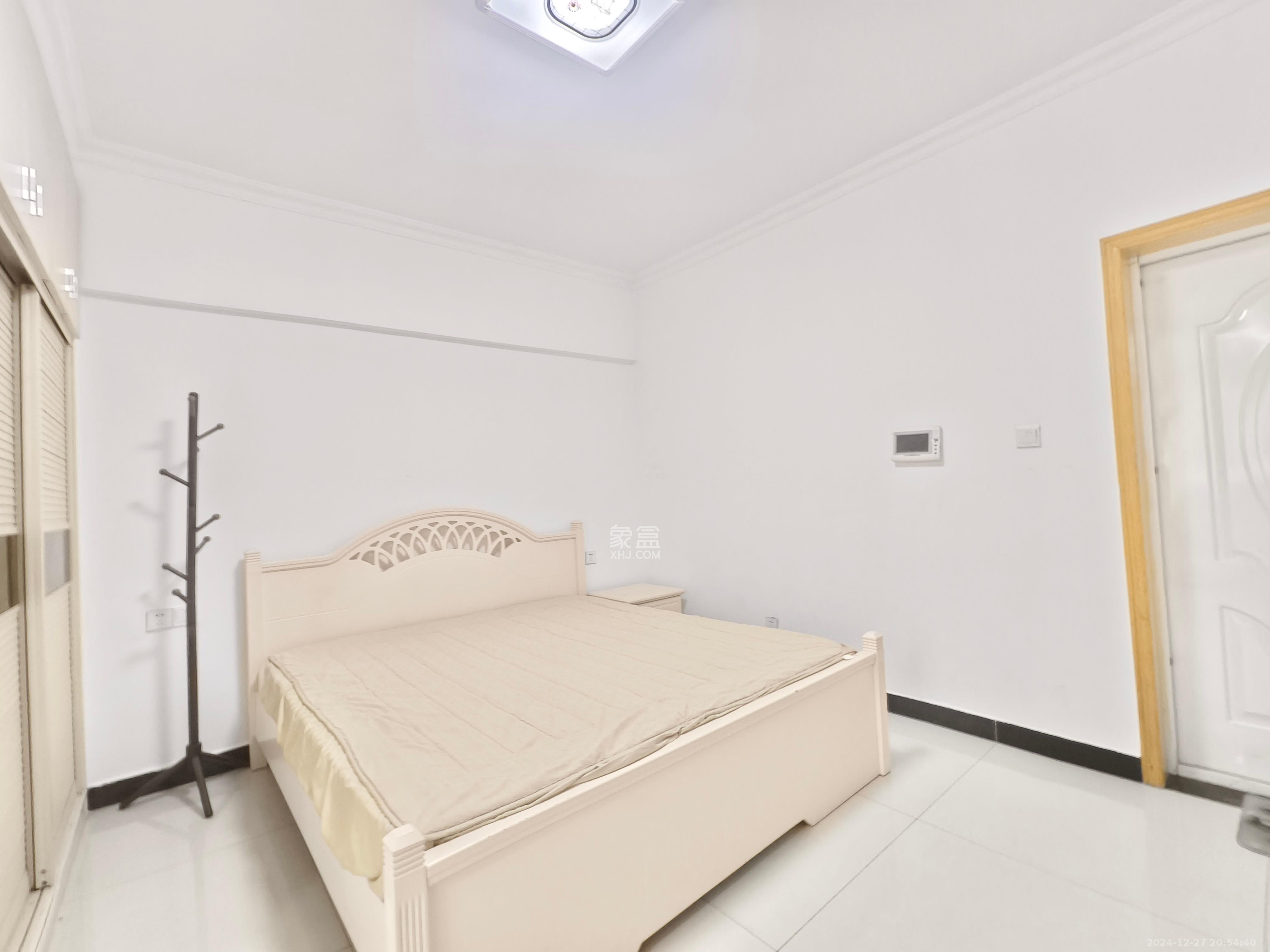 圆梦康乐城  3室2厅1卫    3000.0元/月室内图