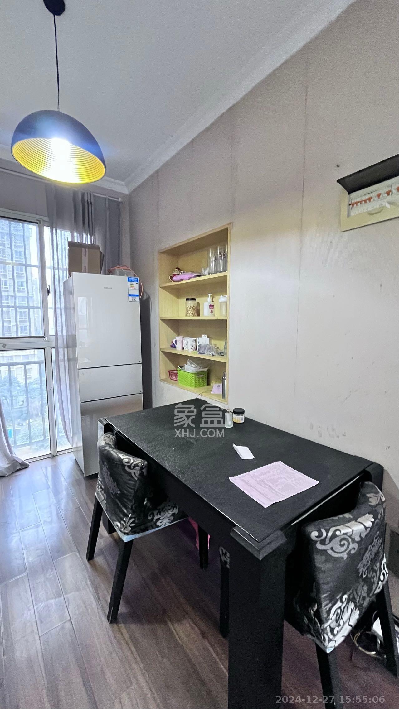 中房F联邦 3室2厅1卫 2500.0元/月 中房F联邦 3室2厅1卫 2500.0元/月室内图