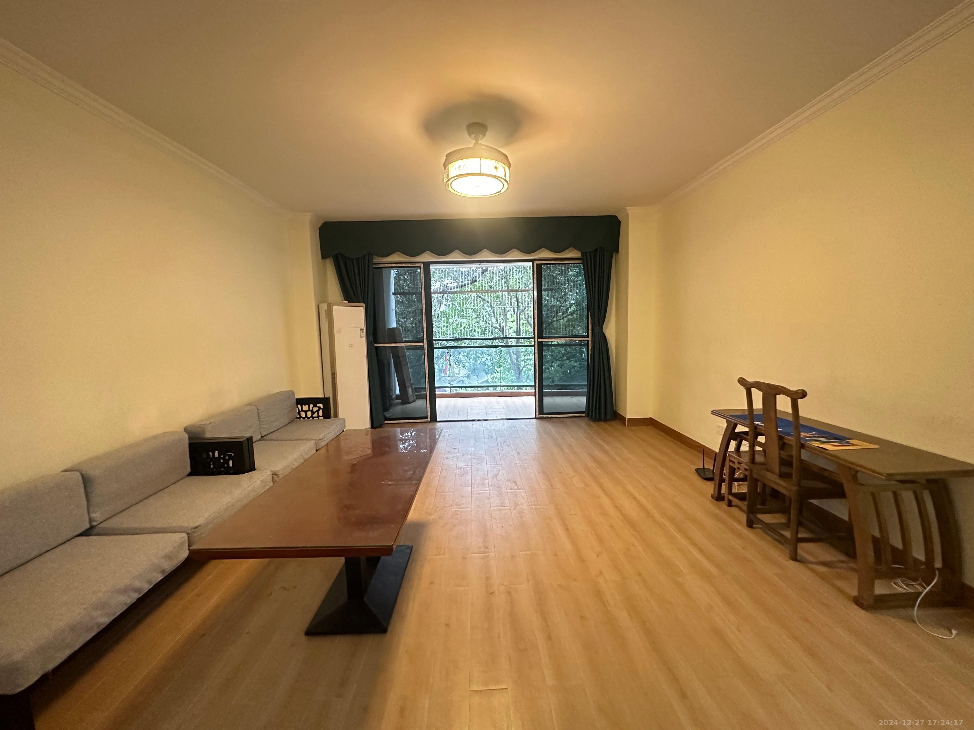 西山汇景一、二期  4室2厅2卫    4300.0元/月 西山汇景一、二期  4室2厅2卫    4300.0元/月室内图