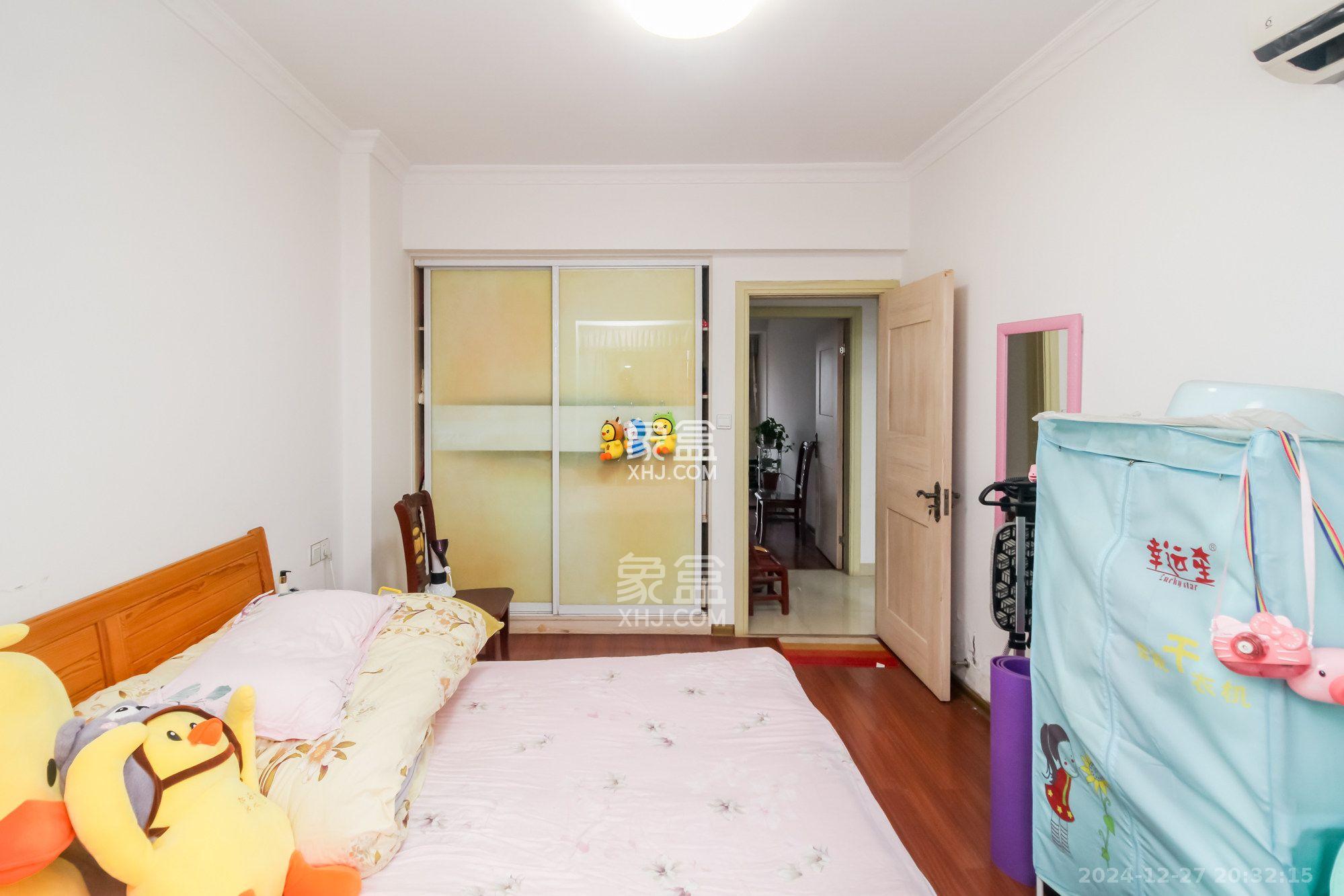 圆梦灰埠大市场  4室2厅2卫    3000.0元/月室内图