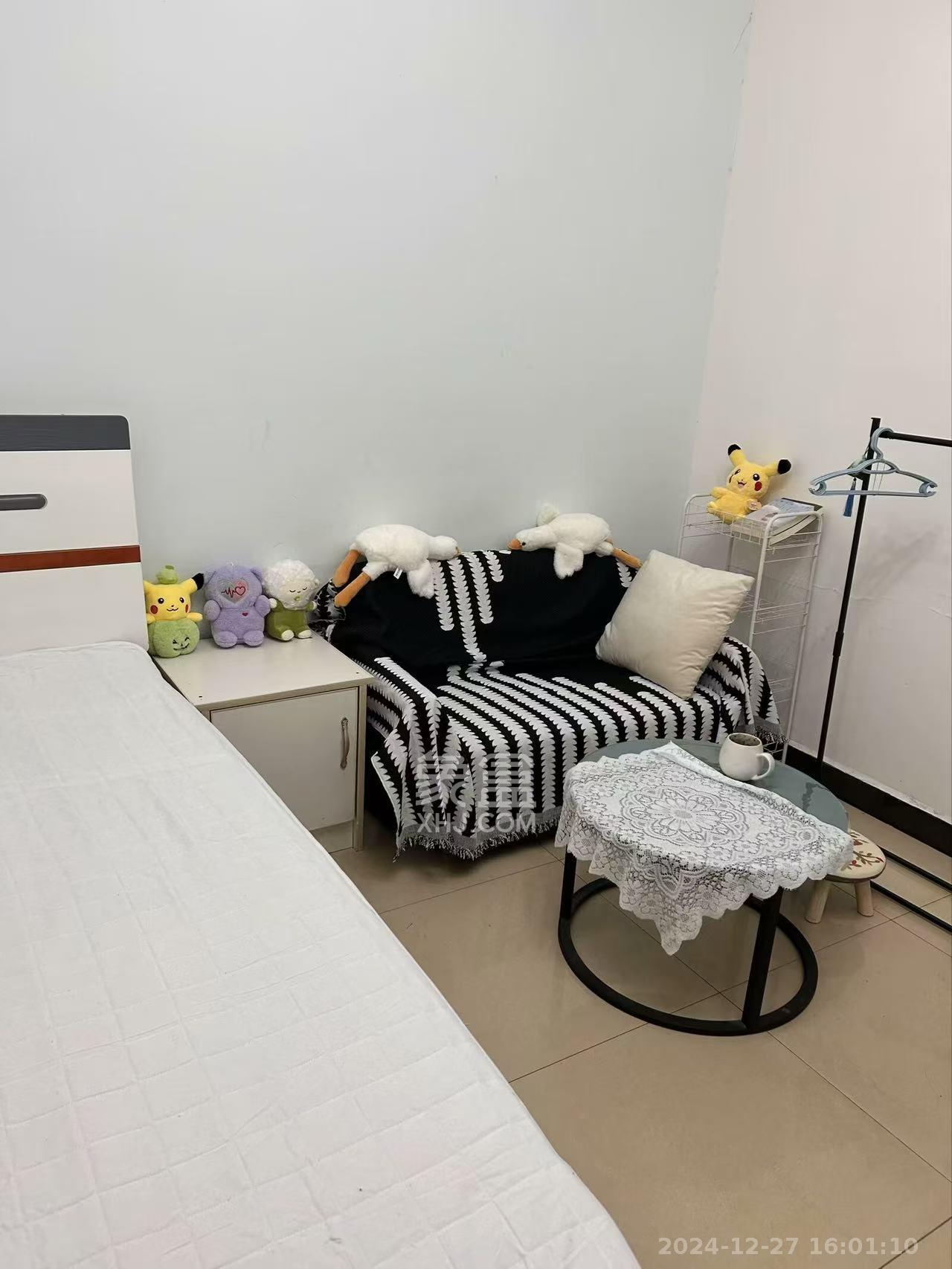 圭塘三小区 1室0厅0卫 1800.0元/月 圭塘三小区 1室0厅0卫 1800.0元/月室内图