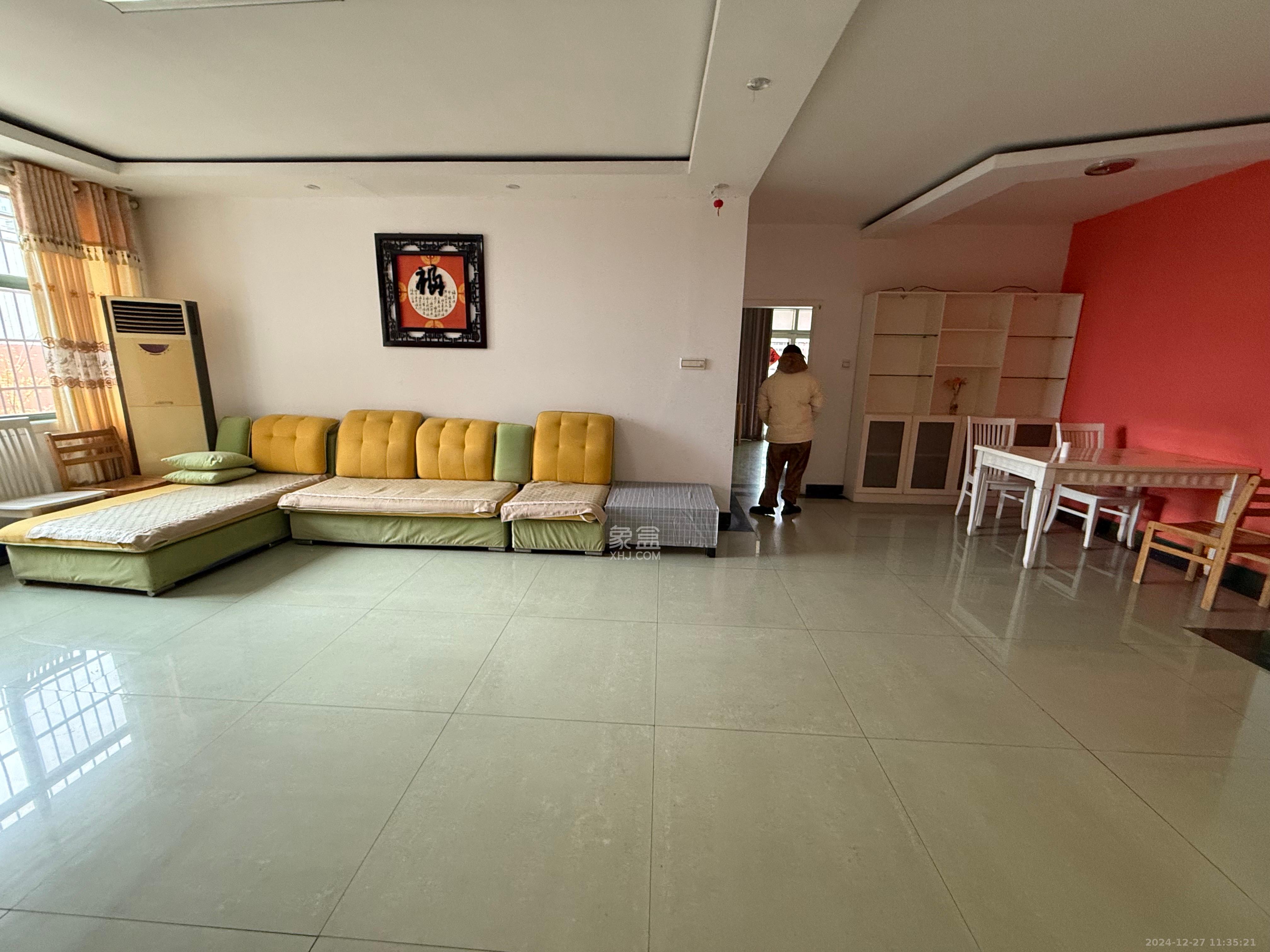 曙光大邸  3室2厅2卫    2500.0元/月 曙光大邸  3室2厅2卫    2500.0元/月室内图