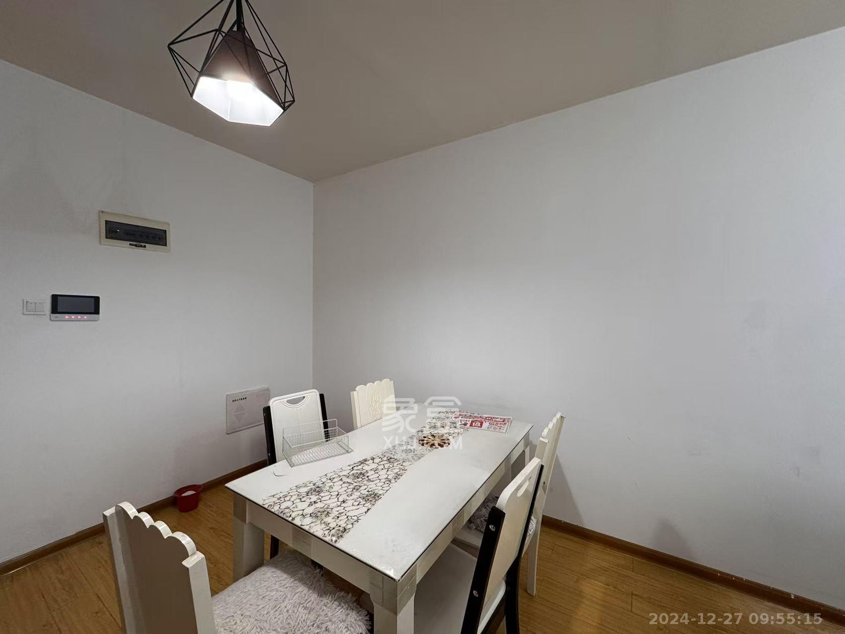 芙蓉万国城MOMA(卓越汇富苑) 1室0厅0卫 2200.0元/月 芙蓉万国城MOMA(卓越汇富苑) 1室0厅0卫 2200.0元/月室内图