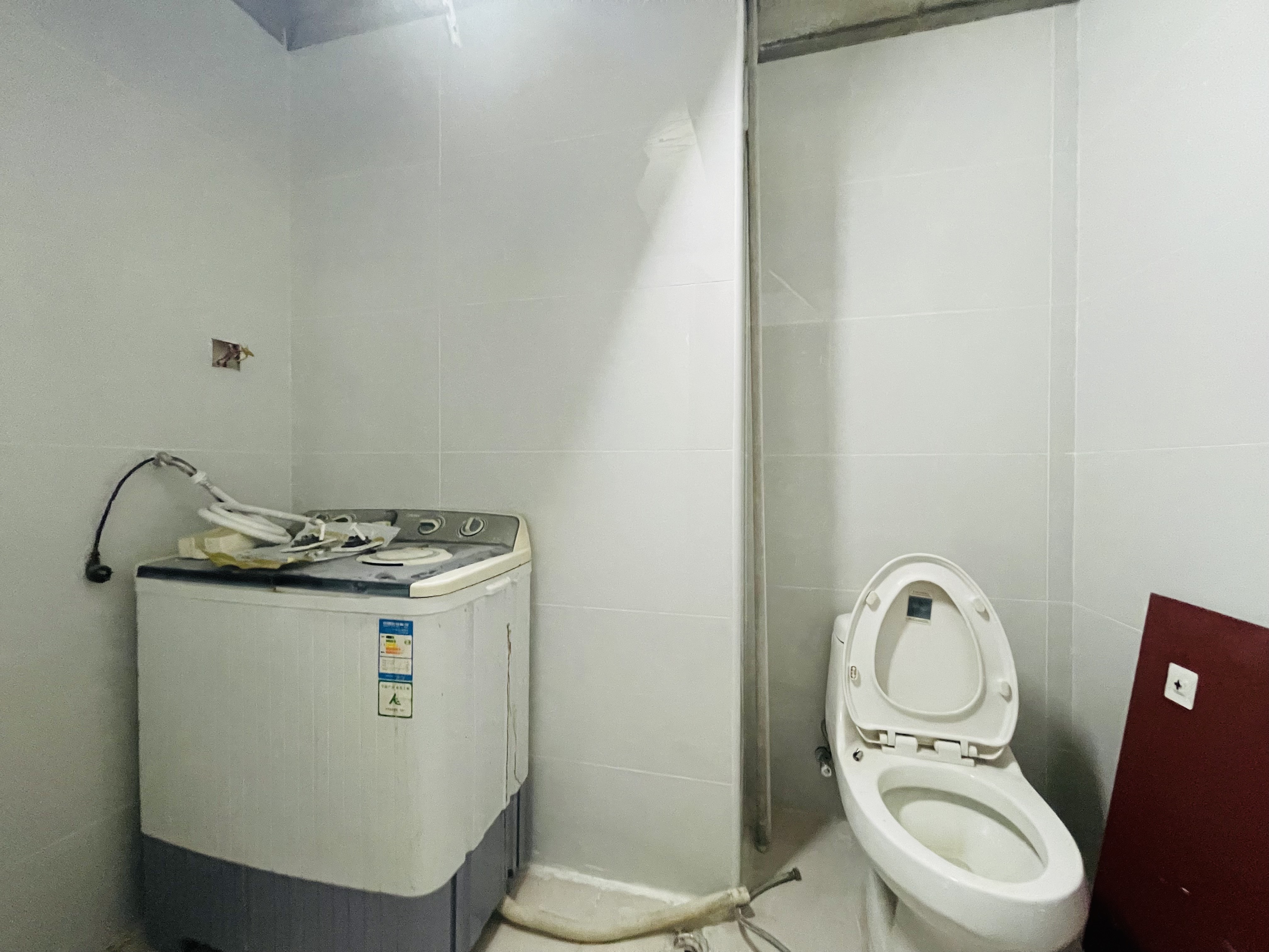 电力明园  3室2厅2卫    120.0万 电力明园  3室2厅2卫    120.0万客厅