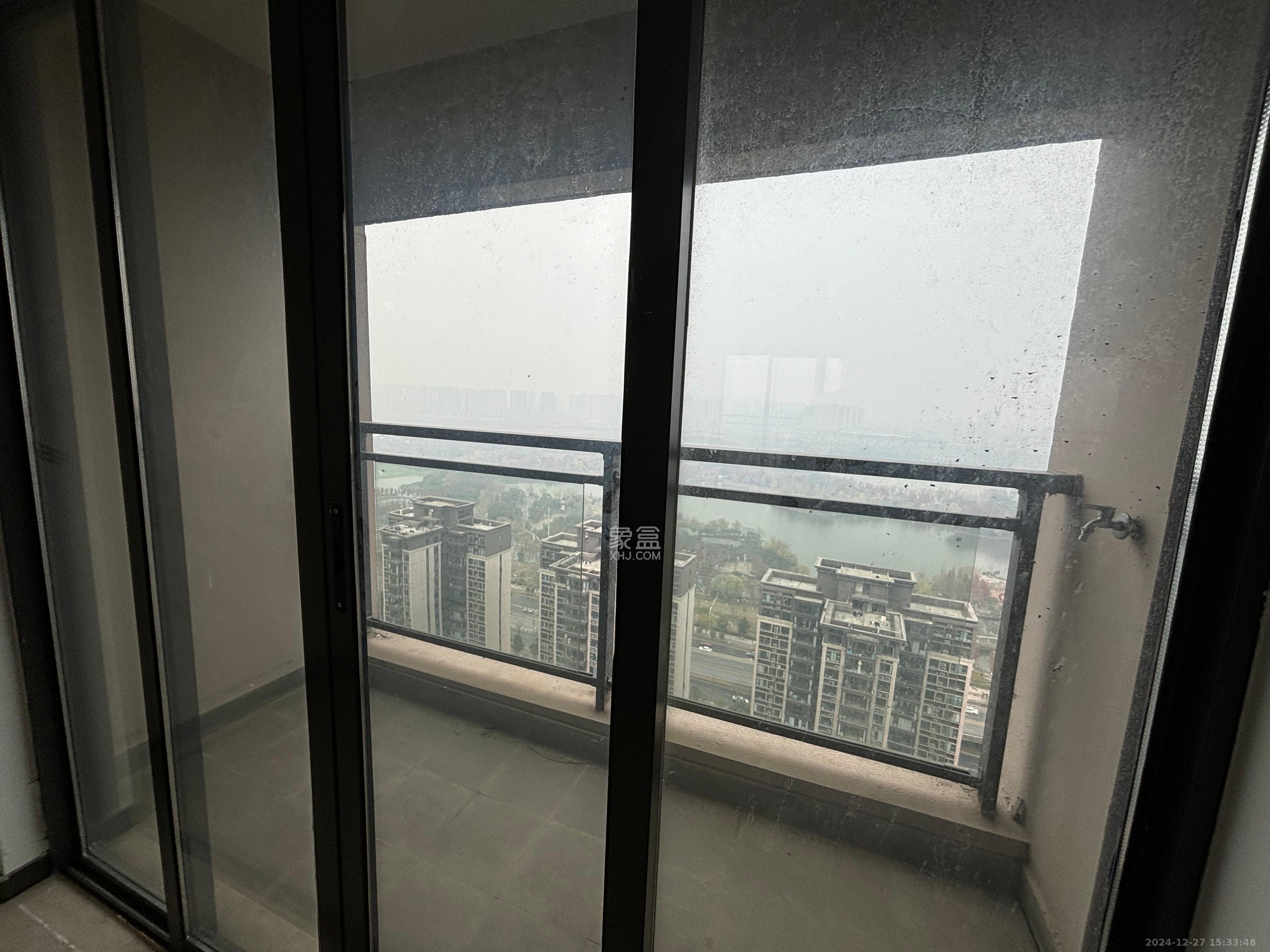 深业鹭栖府  4室2厅2卫   3800.00元/月室内图