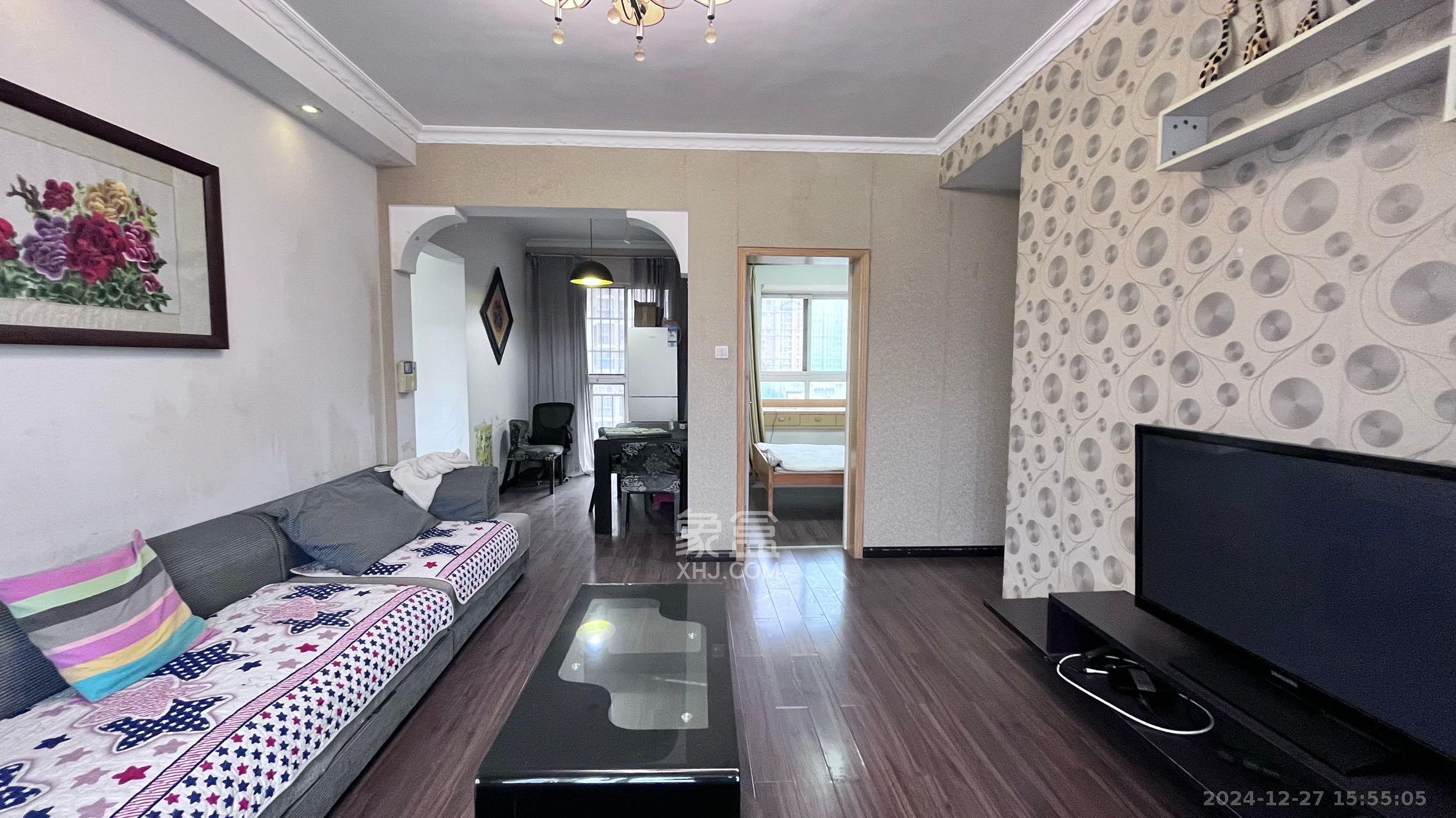 中房F联邦  3室2厅1卫    2500.0元/月室内图