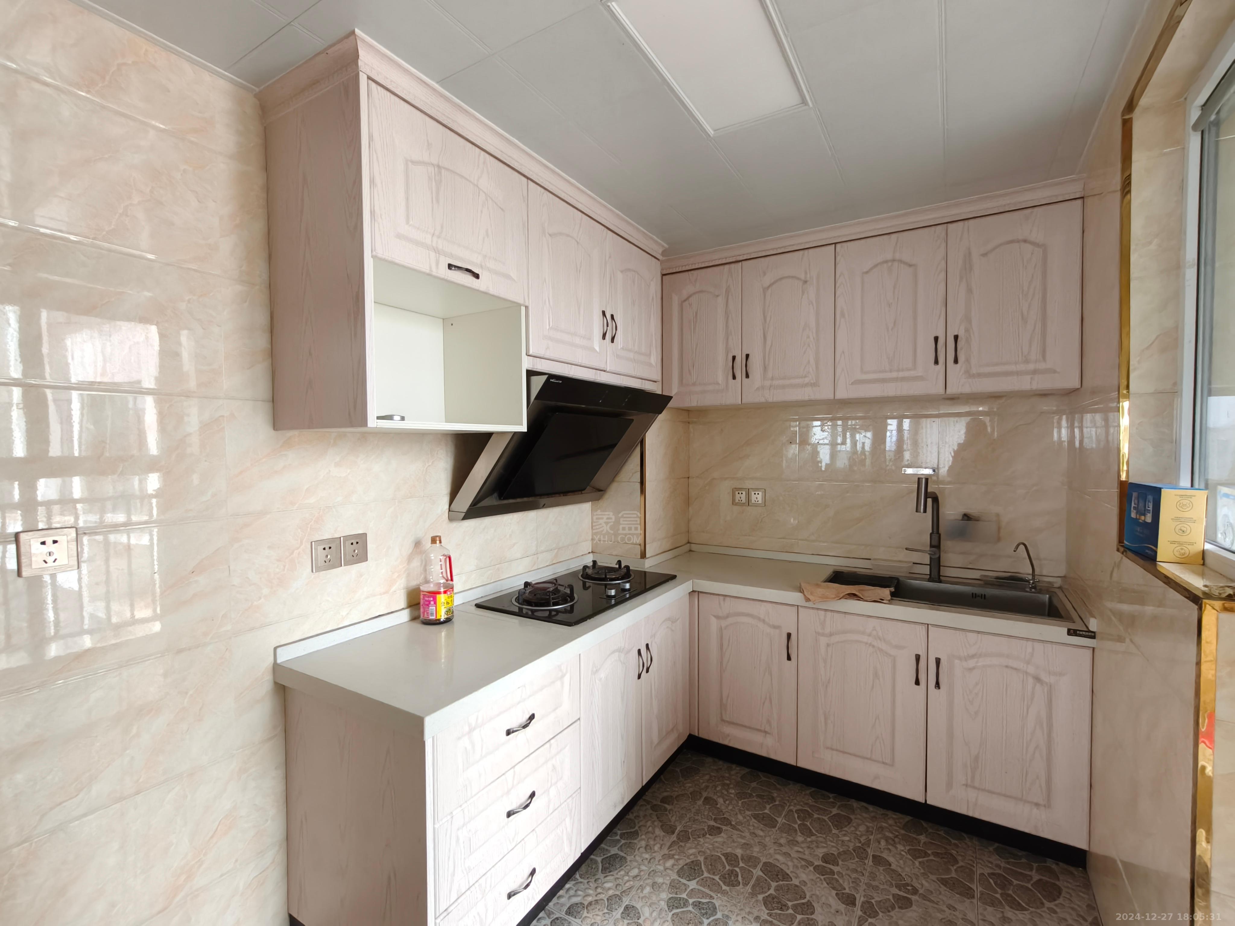 美的城二期 3室2厅2卫 2500.0元/月 美的城二期 3室2厅2卫 2500.0元/月室内图