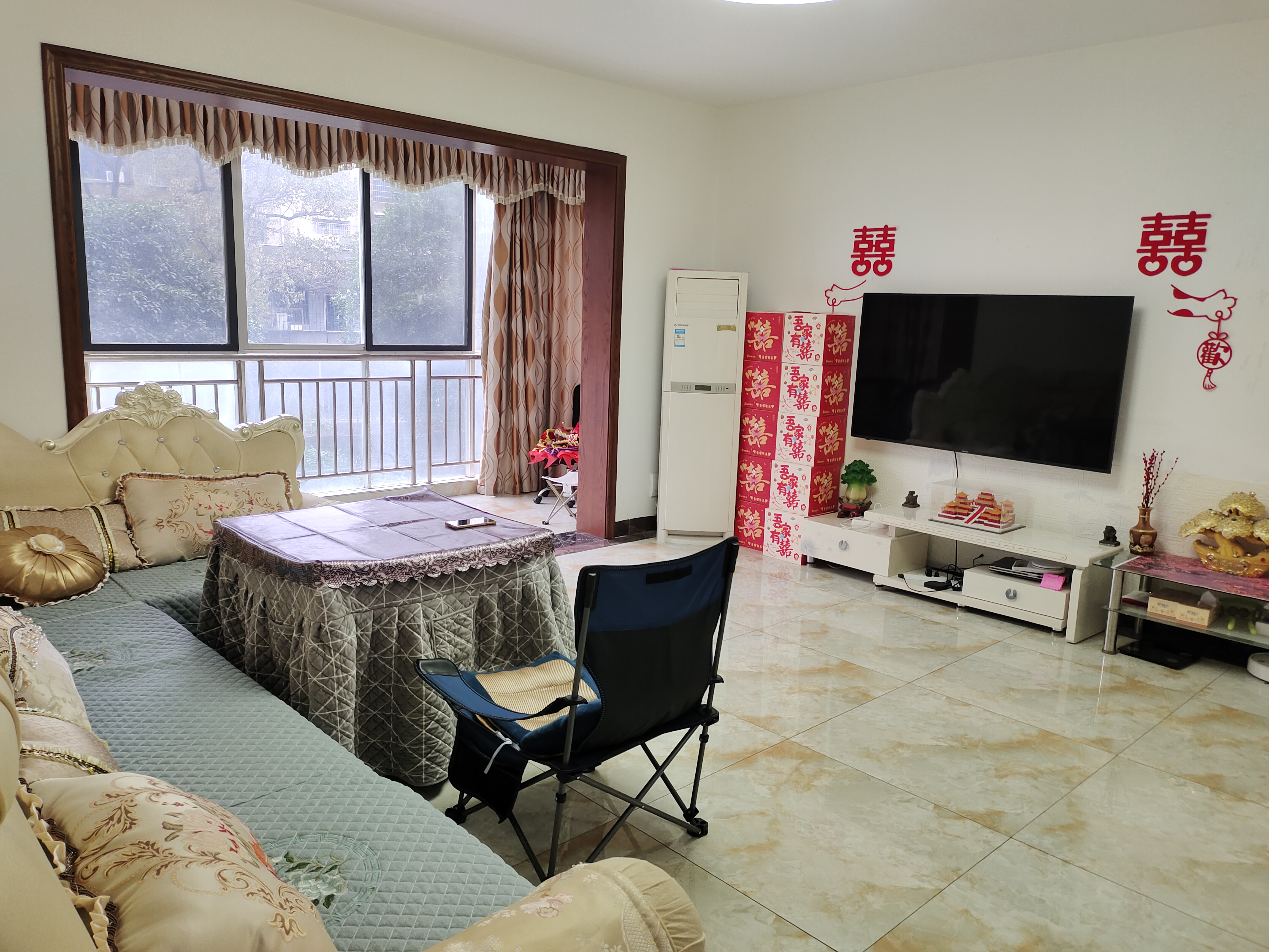 融和园 5室2厅2卫 108.0万 融和园 5室2厅2卫 108.0万客厅