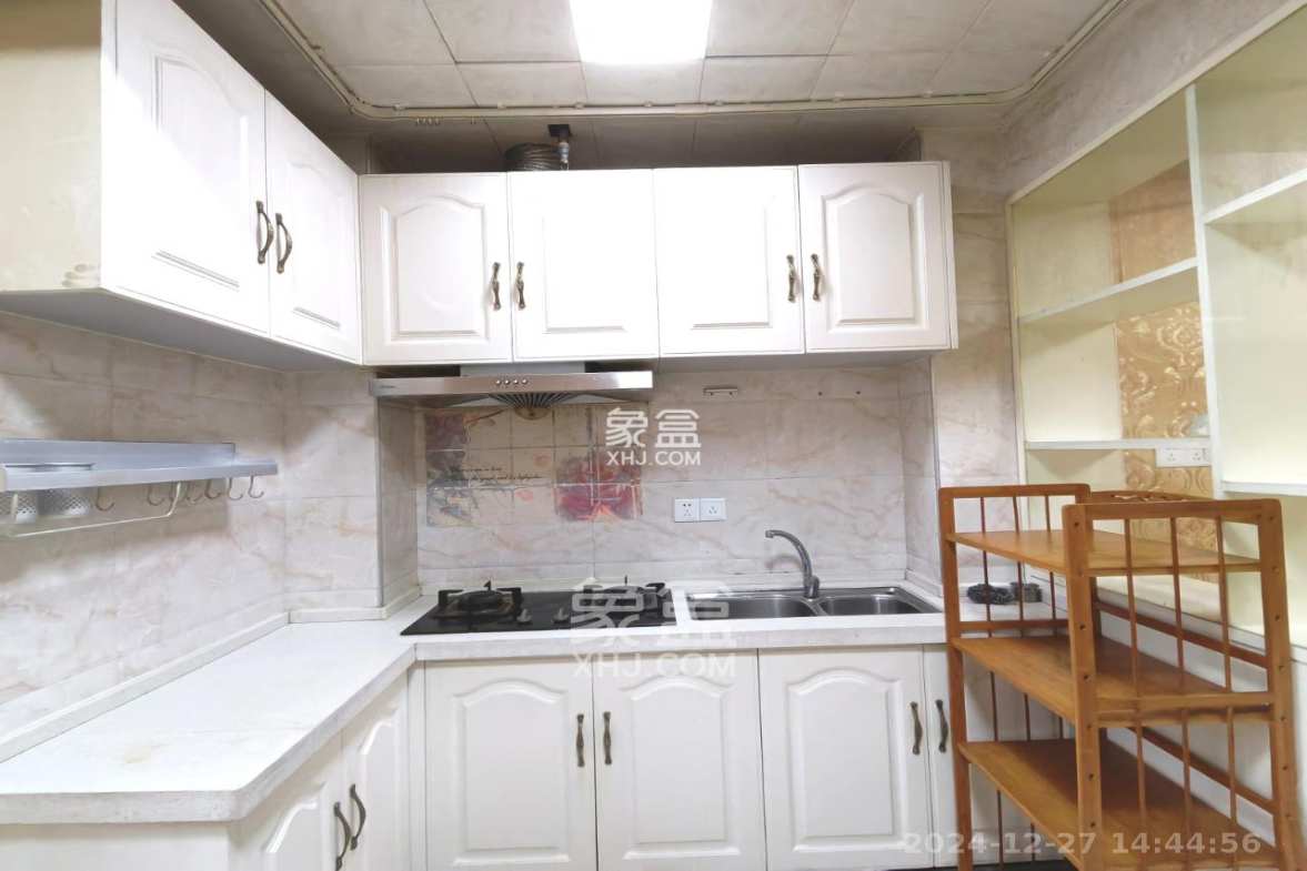 金色loft(鑫秋大厦) 2室2厅1卫 2200.0元/月 金色loft(鑫秋大厦) 2室2厅1卫 2200.0元/月室内图