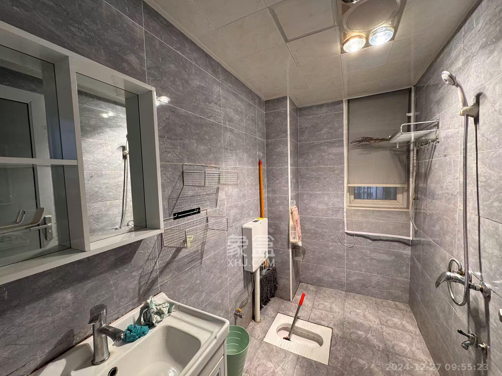 芙蓉万国城MOMA(卓越汇富苑) 1室0厅0卫 2200.0元/月 芙蓉万国城MOMA(卓越汇富苑) 1室0厅0卫 2200.0元/月室内图