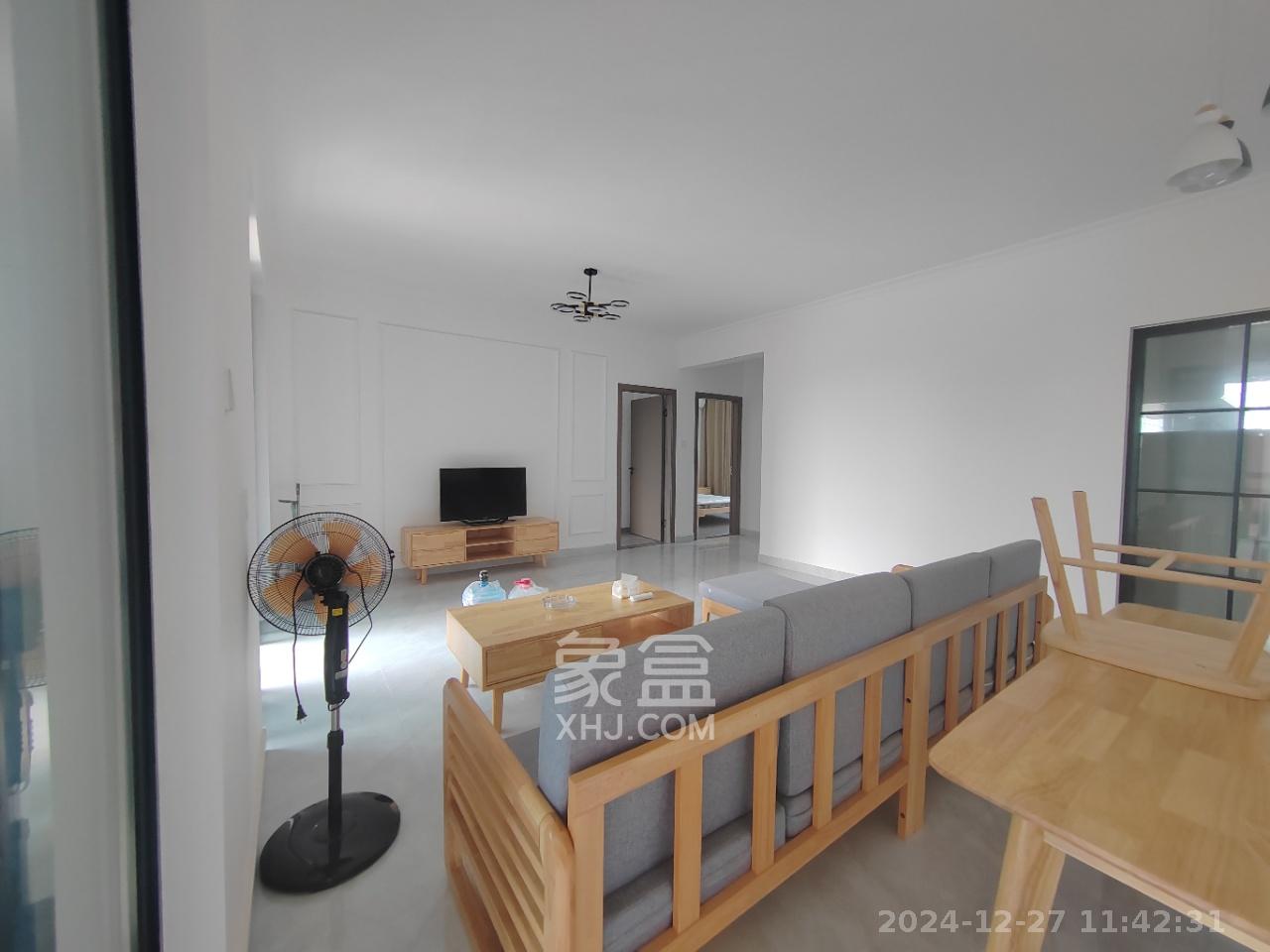 珠江东方明珠(新地东方明珠)三期 4室2厅2卫 2300.0元/月 珠江东方明珠(新地东方明珠)三期 4室2厅2卫 2300.0元/月室内图