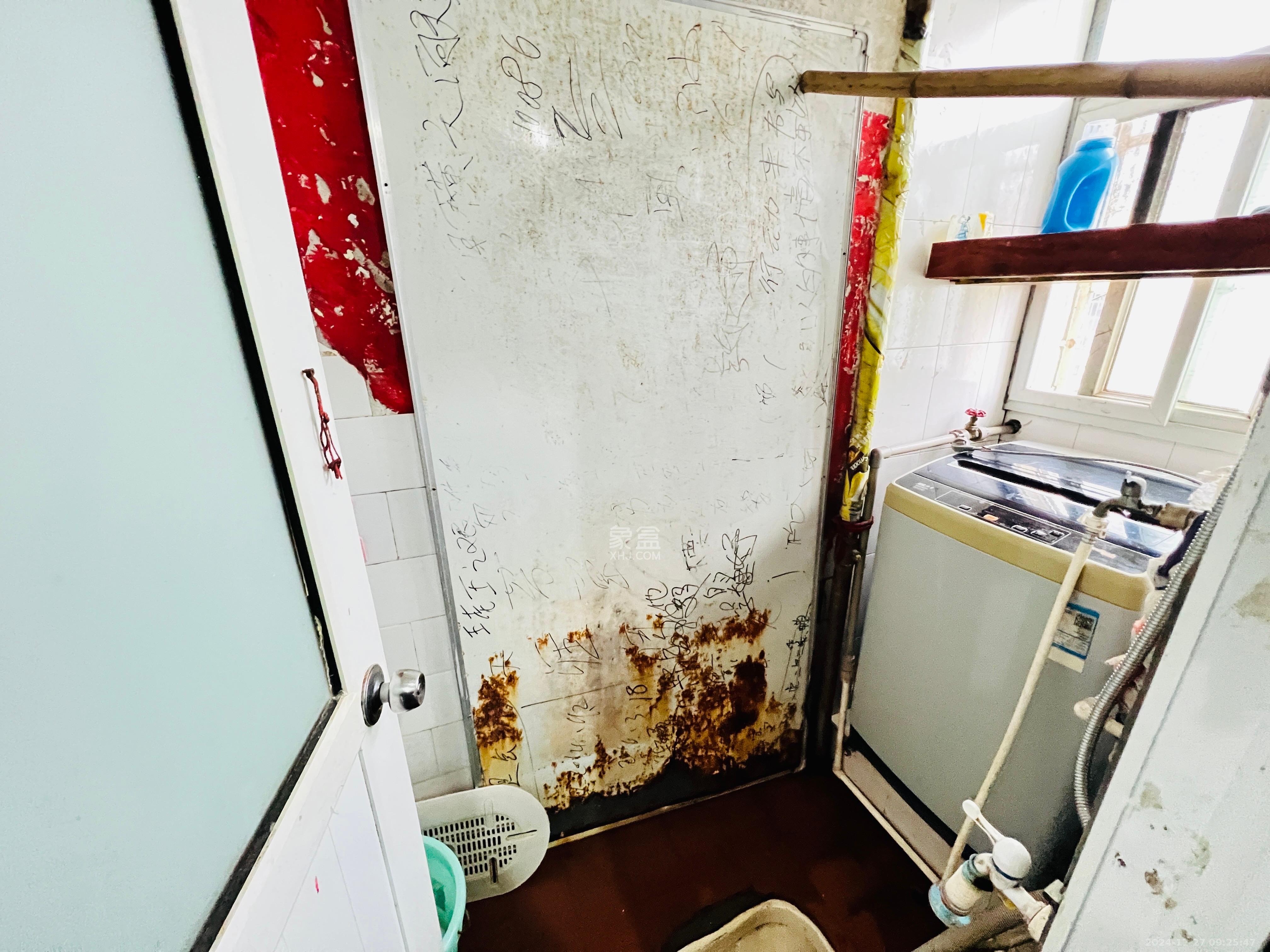 解放四村石子冲 2室1厅1卫 800.0元/月 解放四村石子冲 2室1厅1卫 800.0元/月室内图