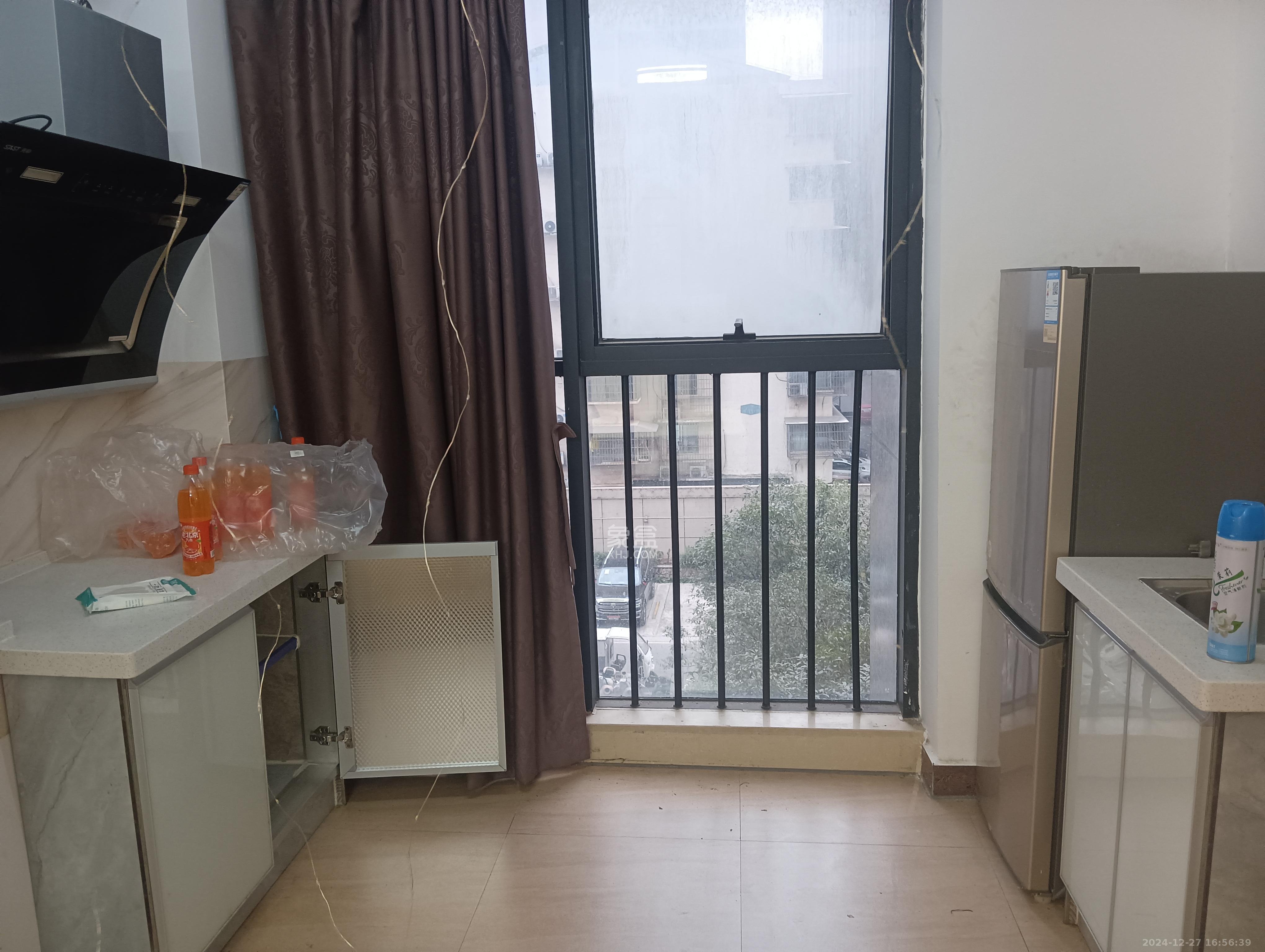 东塘瑞府 1室1厅1卫 2380.0元/月 东塘瑞府 1室1厅1卫 2380.0元/月室内图