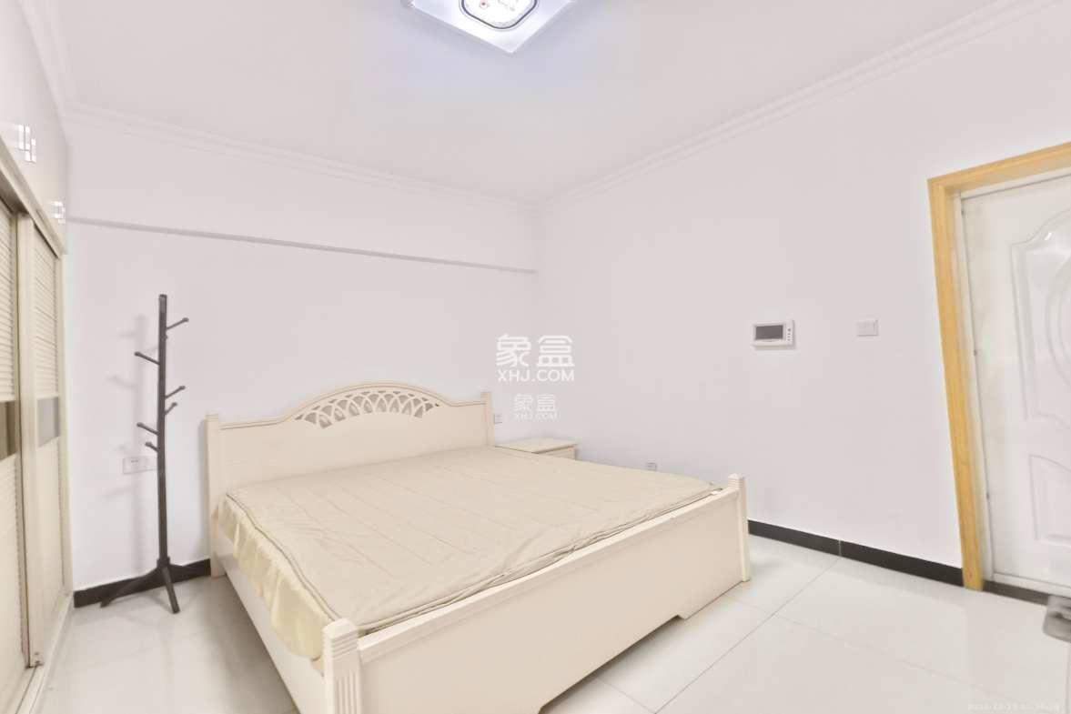 开源鑫阁 4室2厅2卫 6000.0元/月 开源鑫阁 4室2厅2卫 6000.0元/月室内图