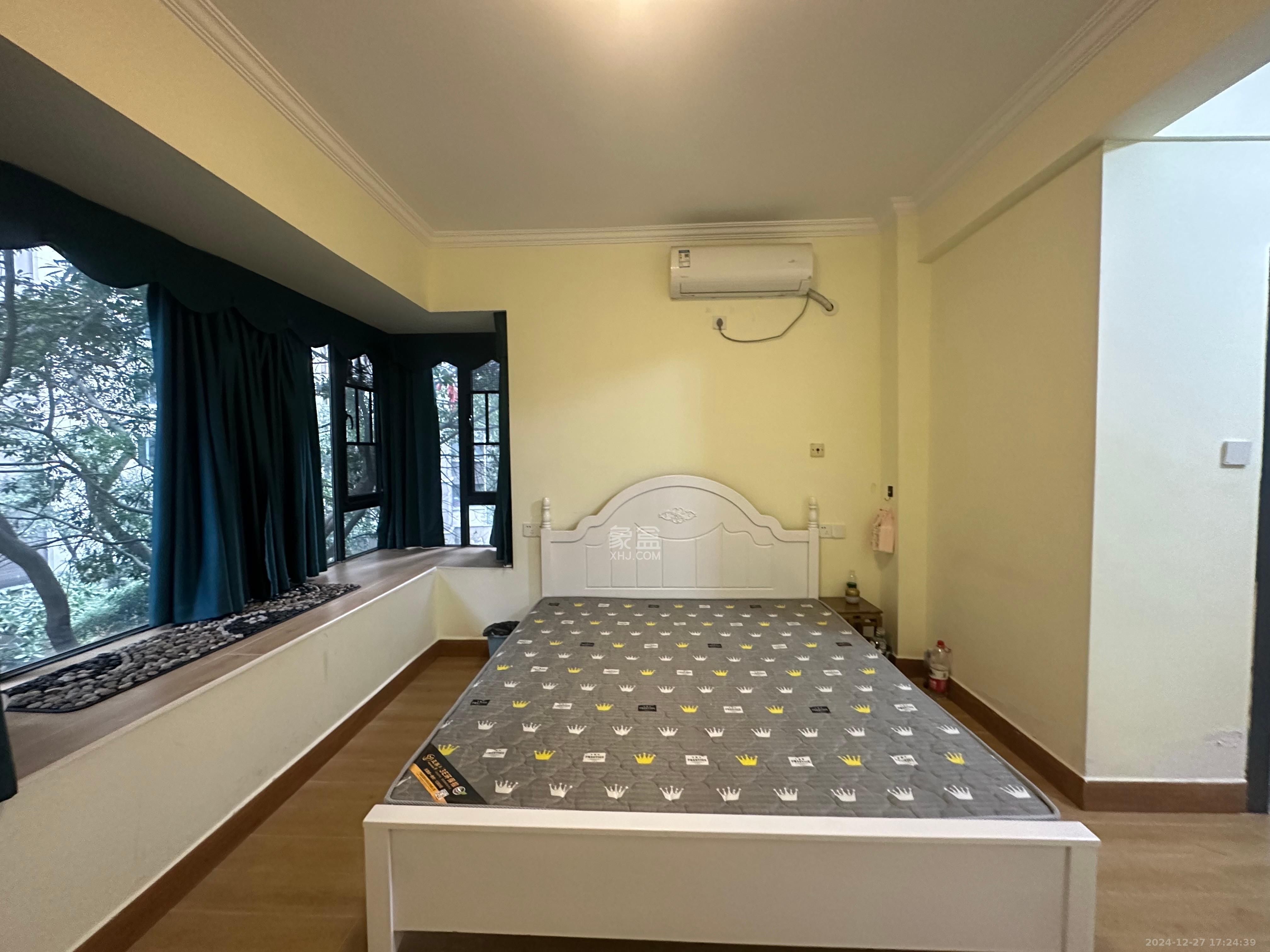 西山汇景一、二期  4室2厅2卫    4300.0元/月 西山汇景一、二期  4室2厅2卫    4300.0元/月室内图