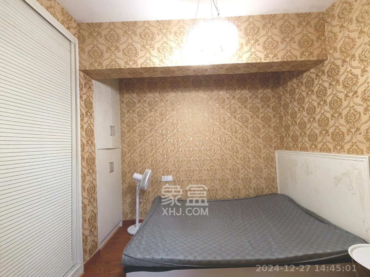 金色loft(鑫秋大厦) 2室2厅1卫 2200.0元/月 金色loft(鑫秋大厦) 2室2厅1卫 2200.0元/月室内图