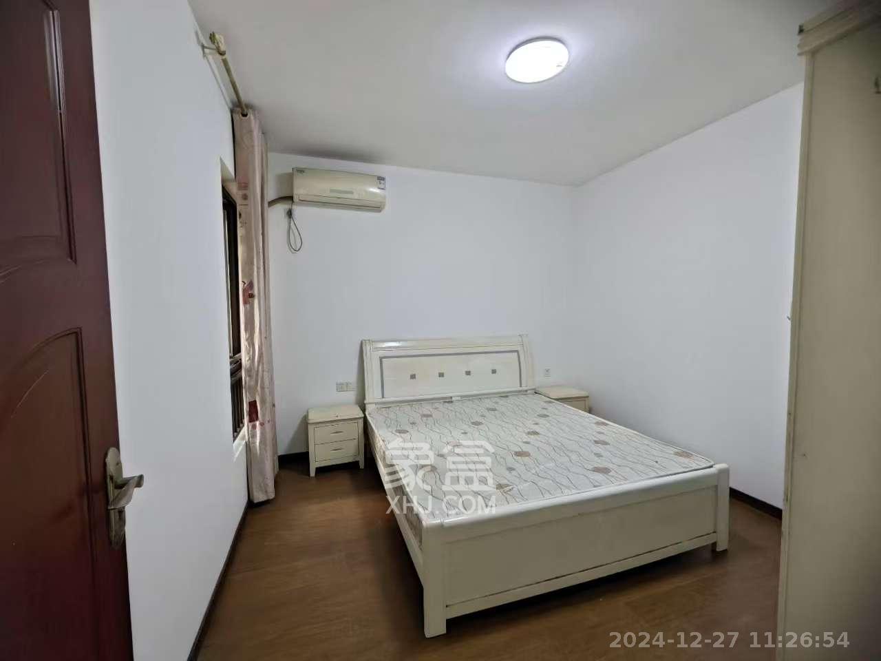 旭辉御府  3室2厅1卫    2400.0元/月室内图