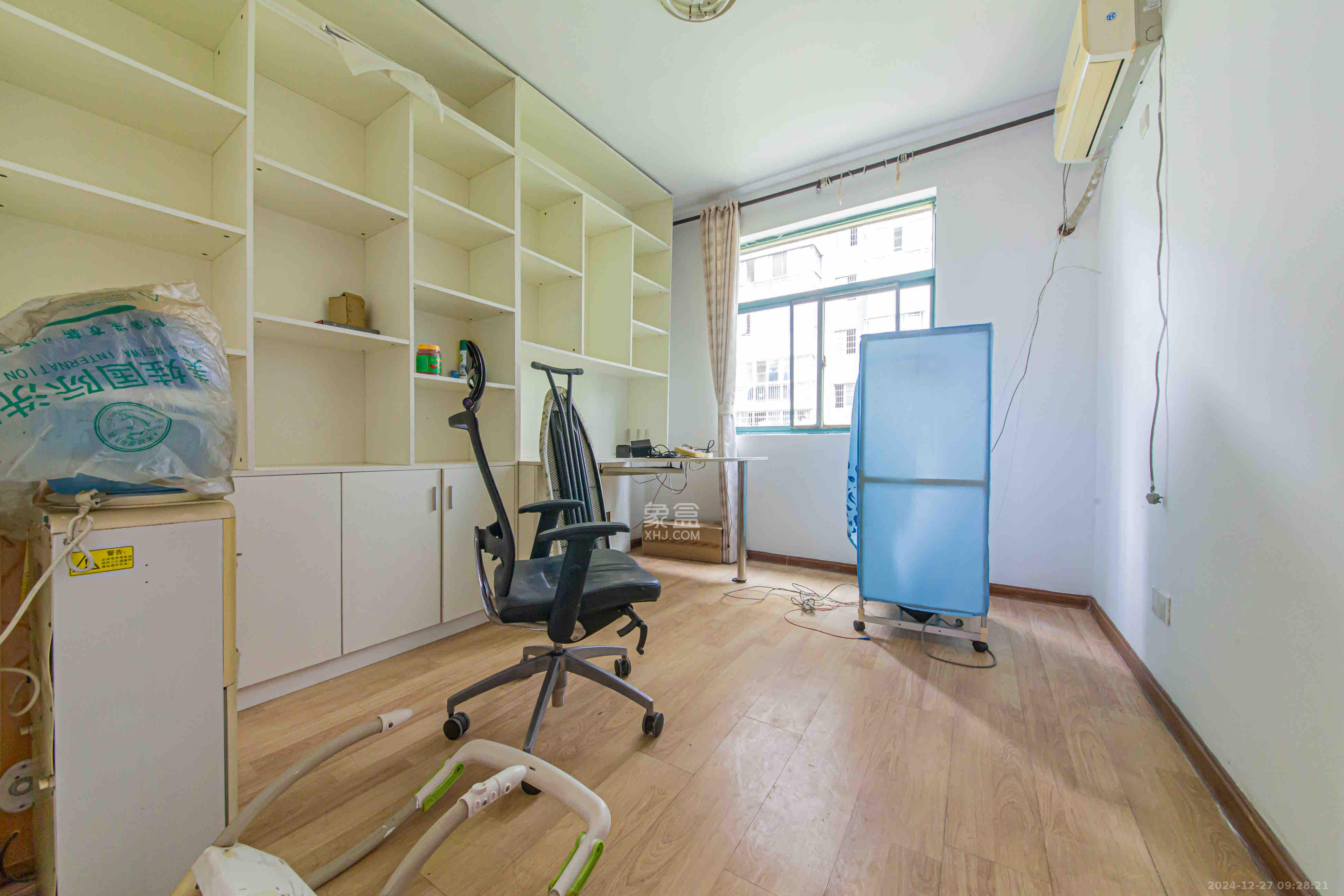 柠檬丽都  3室2厅2卫   2300.00元/月室内图