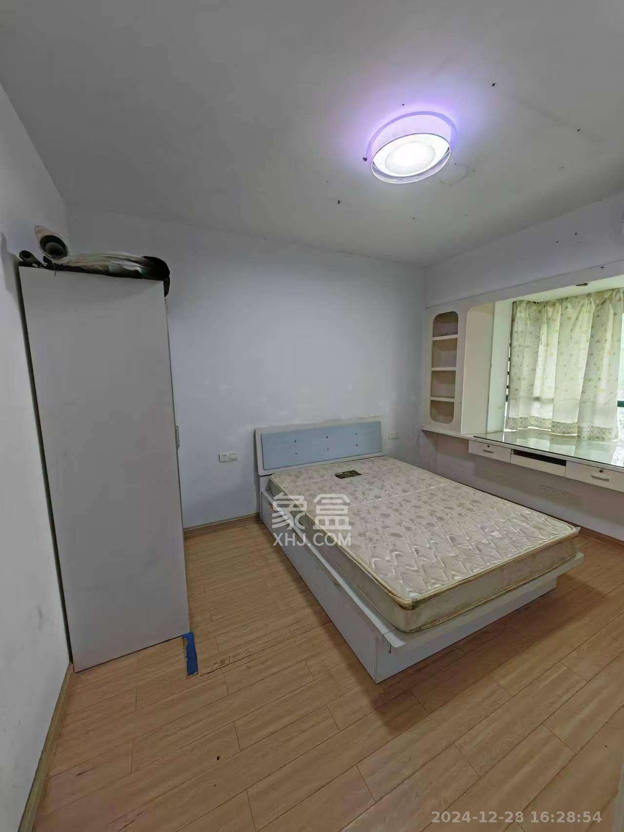 湘府东苑  3室2厅2卫   3100.00元/月室内图