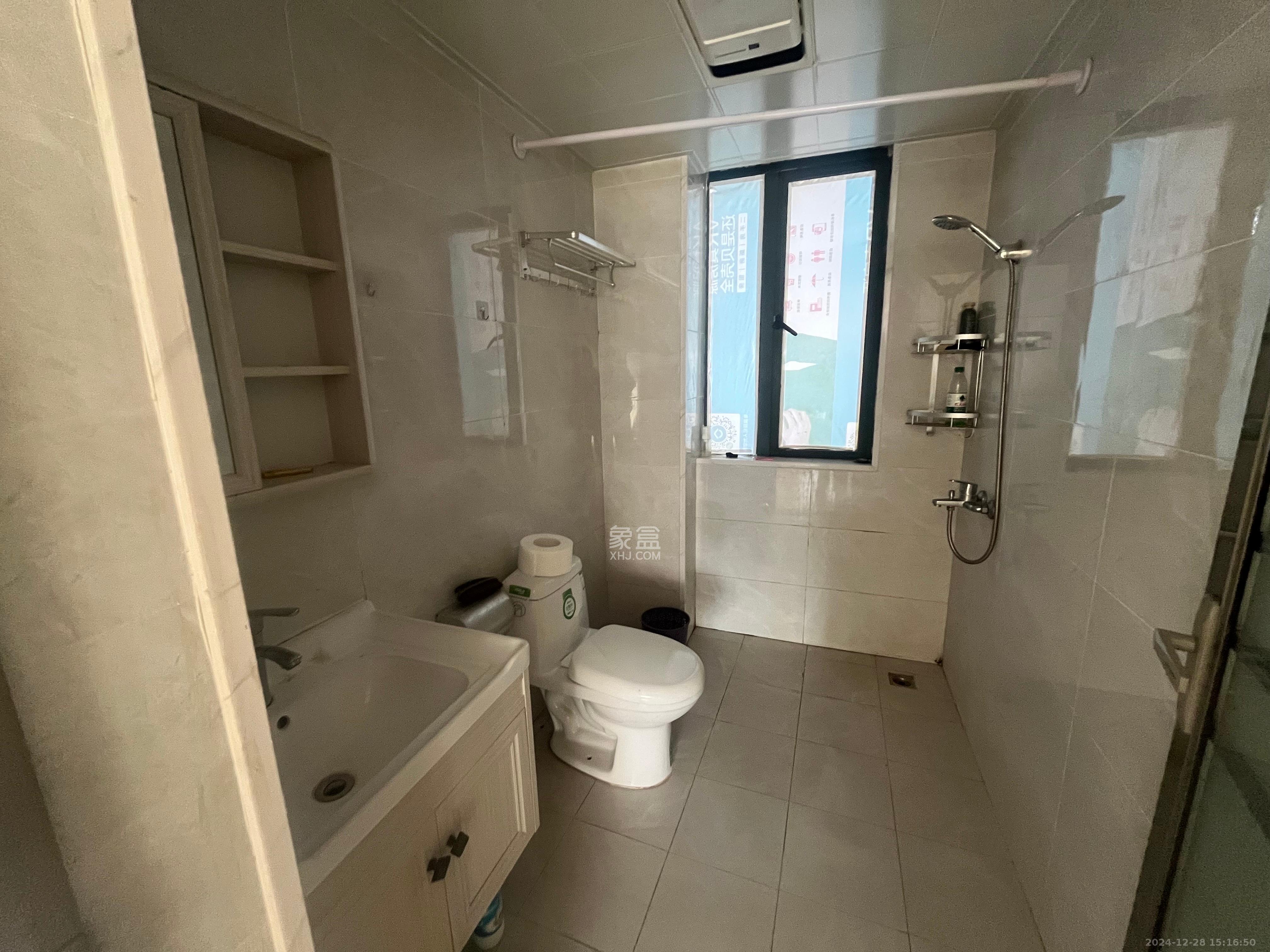 金湘苑(星澜之悦) 4室2厅2卫 2000.0元/月 金湘苑(星澜之悦) 4室2厅2卫 2000.0元/月室内图