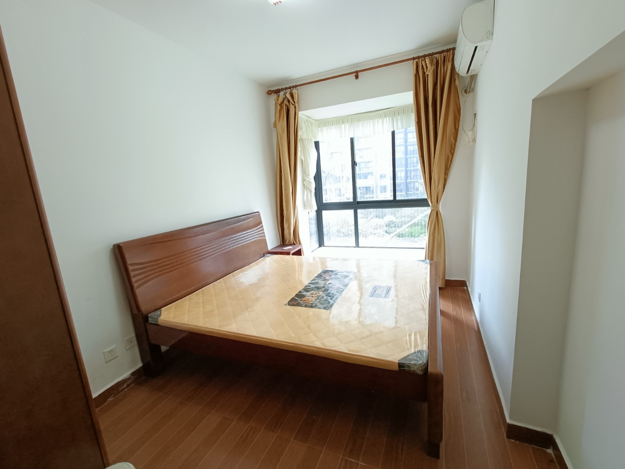 环强御景湾 2室2厅1卫 143.0万 环强御景湾 2室2厅1卫 143.0万室内图