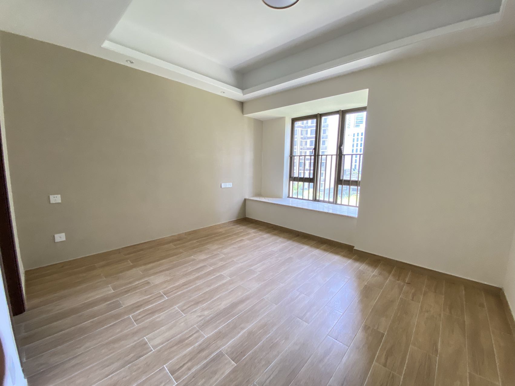 金湖壹号 4室2厅2卫 320.0万 金湖壹号 4室2厅2卫 320.0万室内图