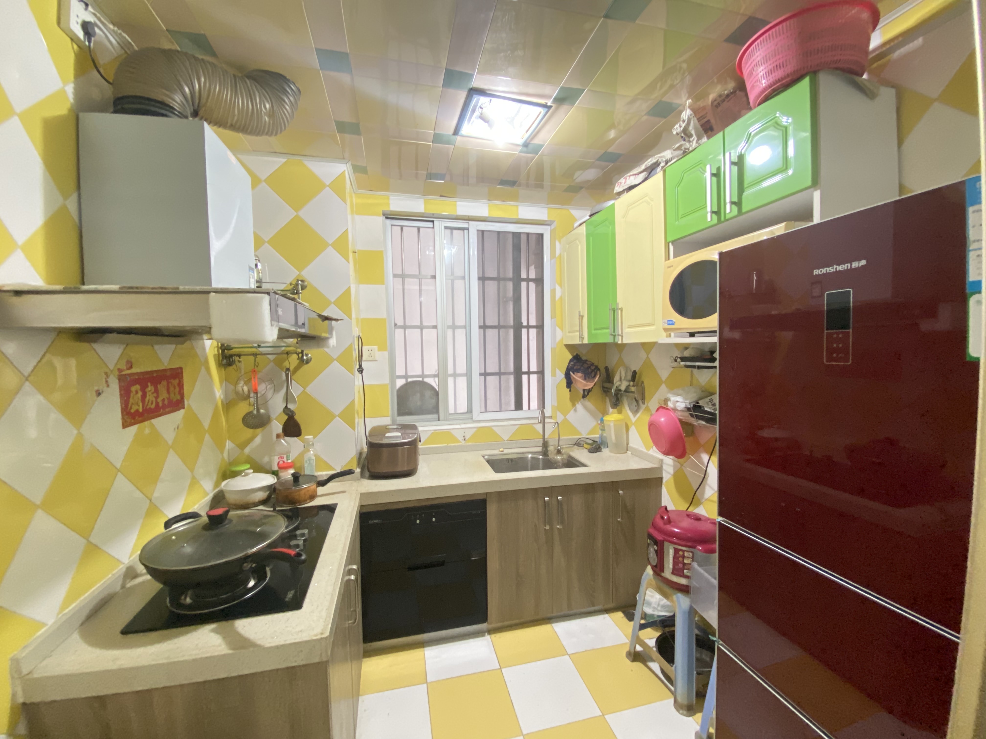 金山广场 3室2厅2卫 174.2万 金山广场 3室2厅2卫 174.2万室内图