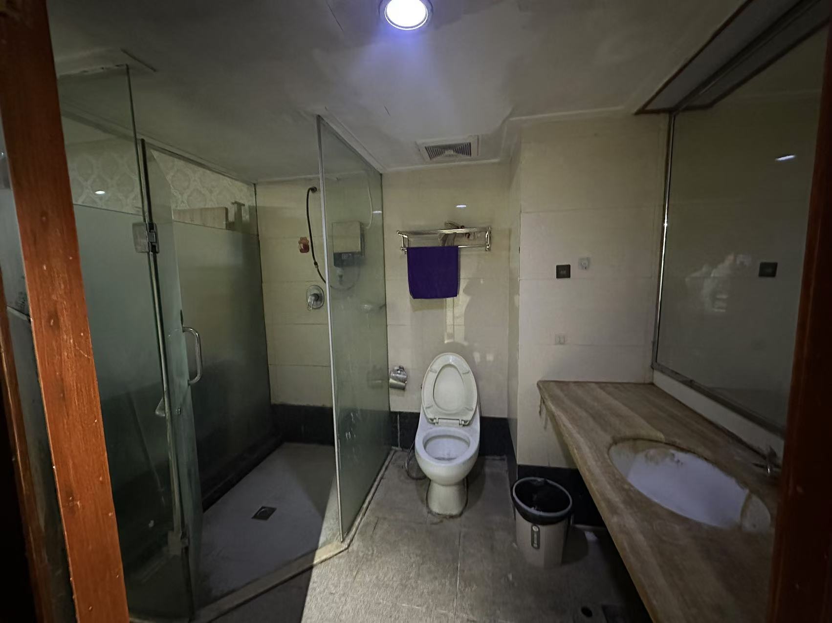 上城星座 1室1厅1卫 1600.0元/月 上城星座 1室1厅1卫 1600.0元/月室内图